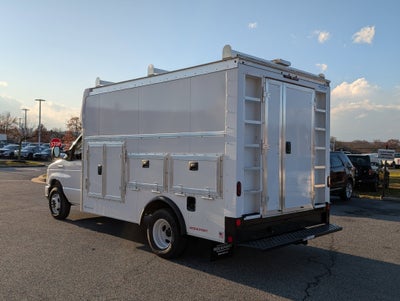 2026 Ford E-Series Cutaway E-450 DRW