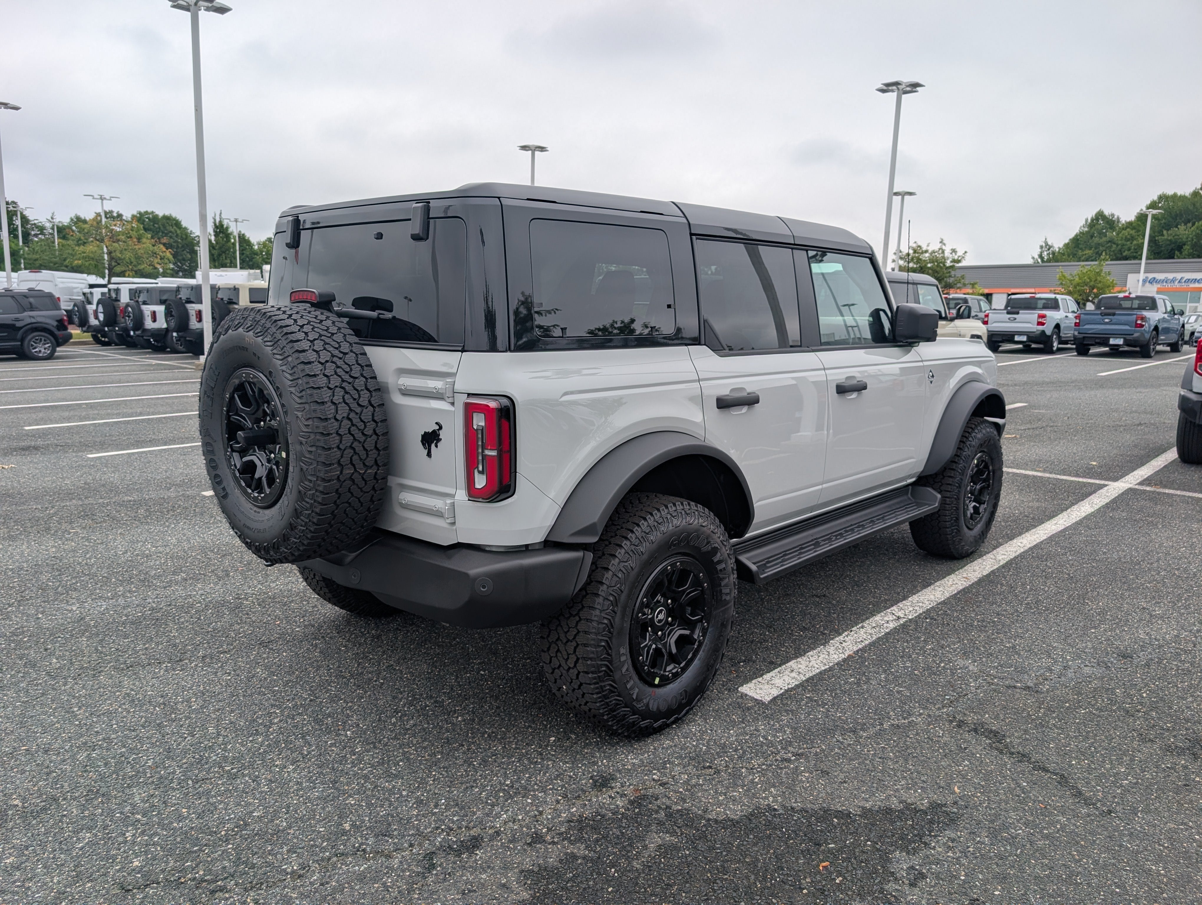 2026 Ford Bronco Outer Banks