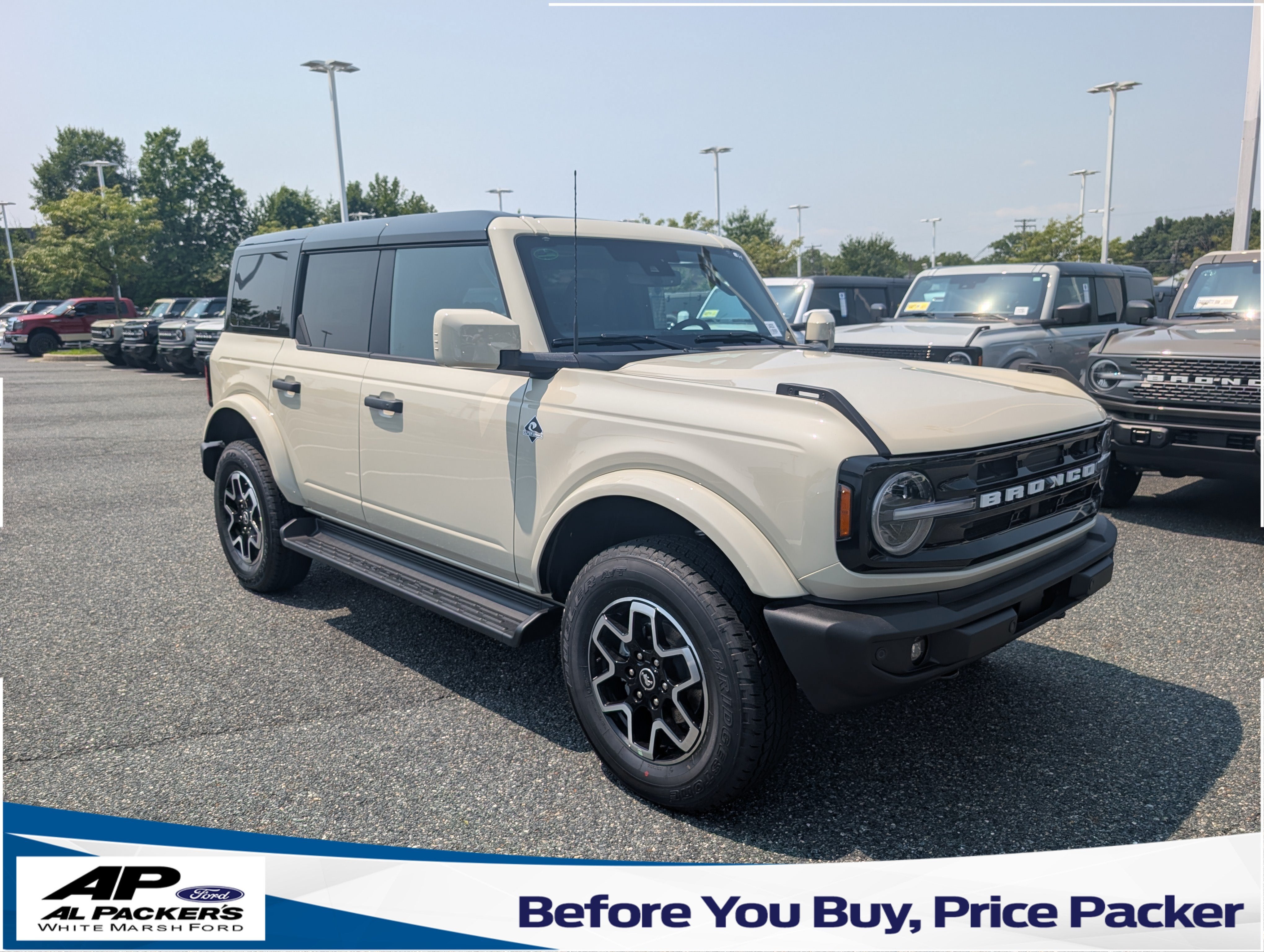 2026 Ford Bronco Outer Banks
