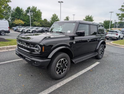 2026 Ford Bronco Outer Banks