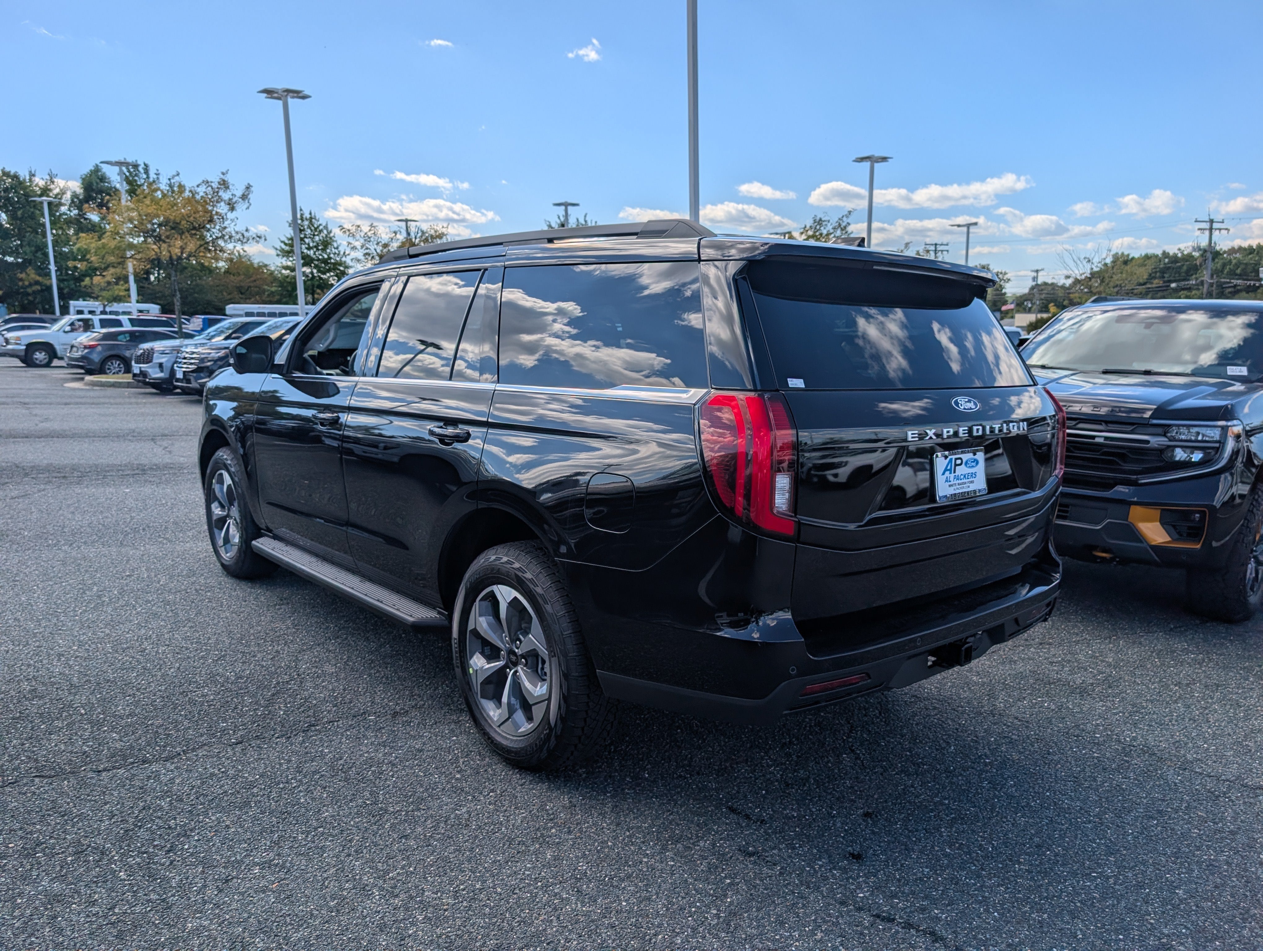 2027 Ford Expedition Active