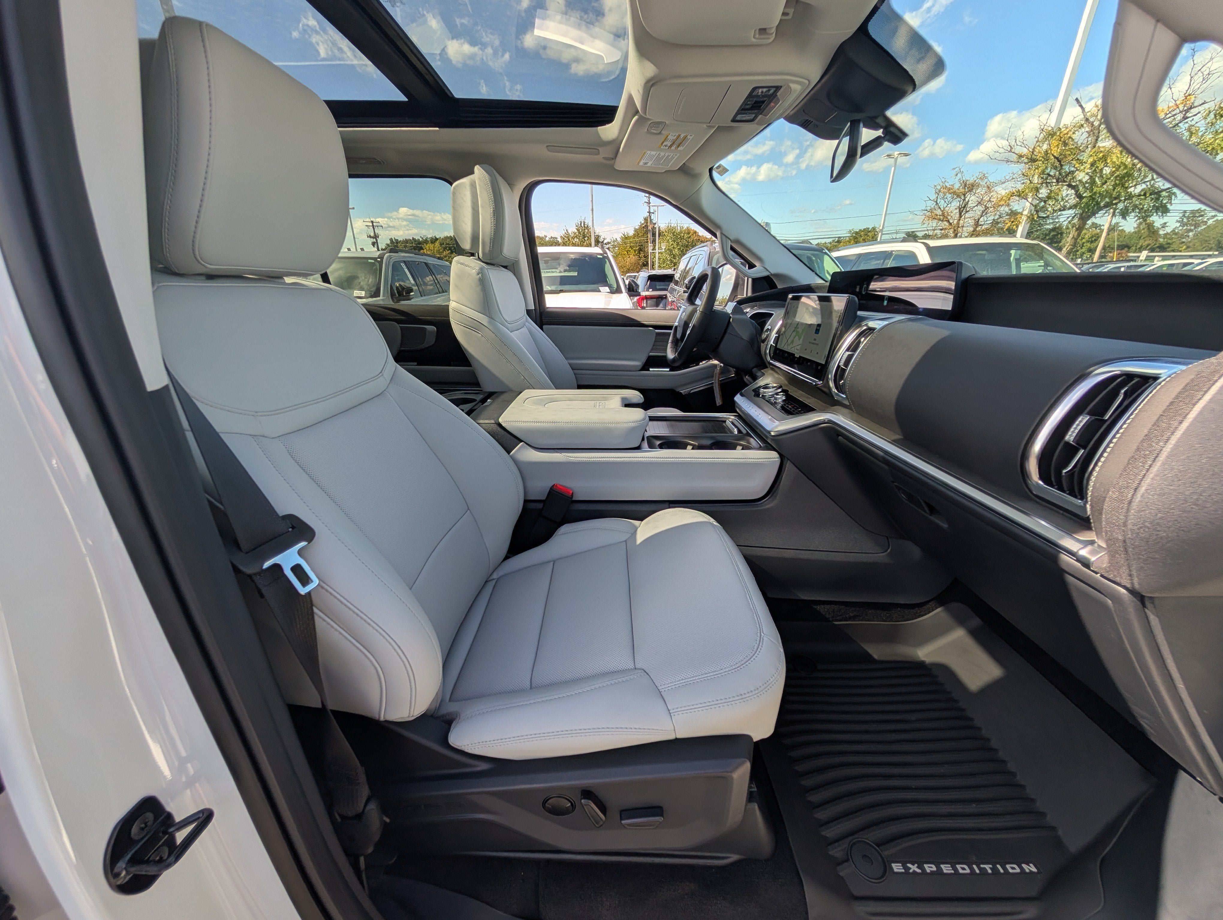 2027 Ford Expedition Platinum