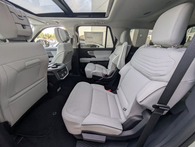 2027 Ford Expedition Platinum