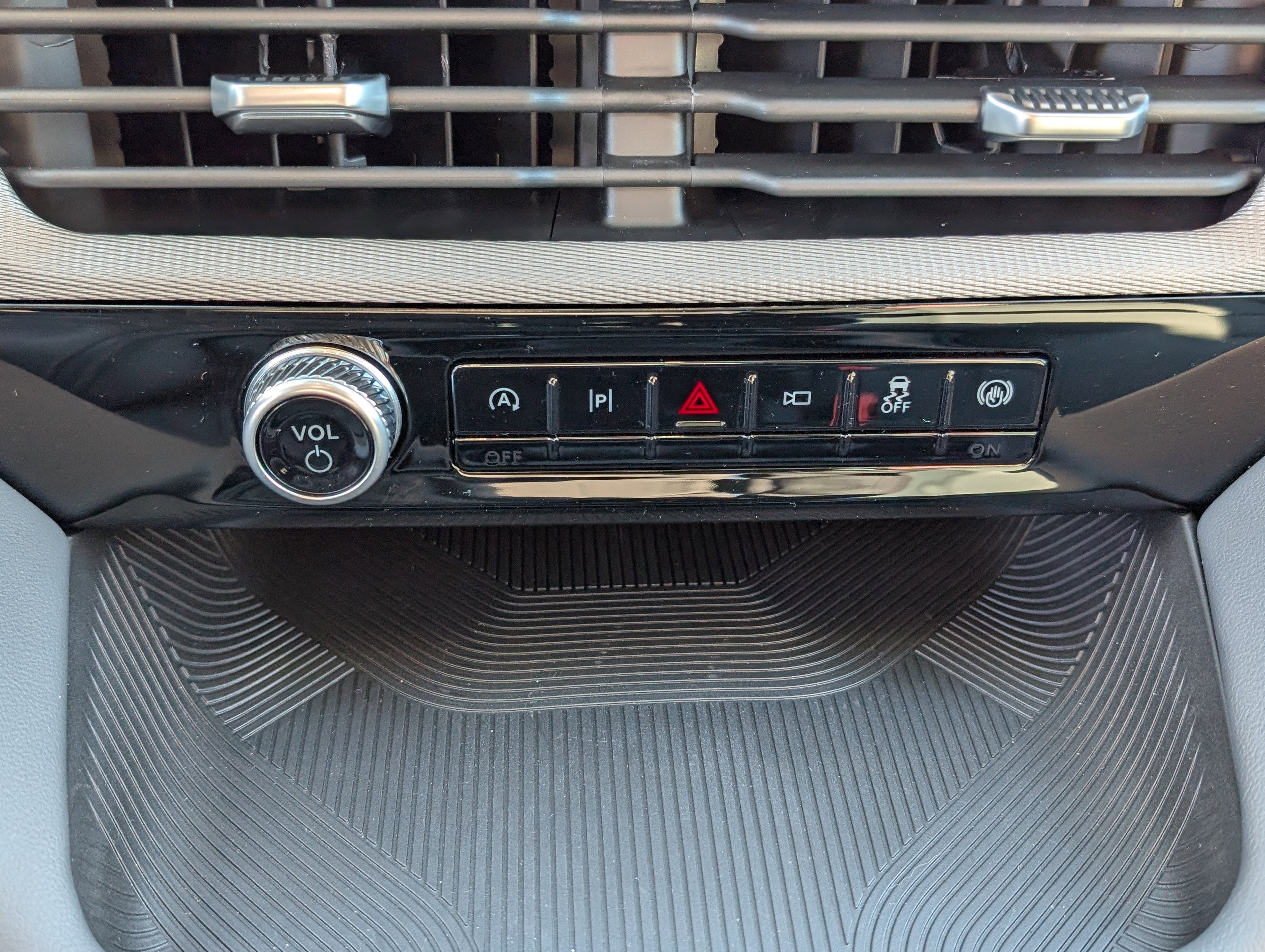 2026 Ford Explorer Active with 200A Pkg