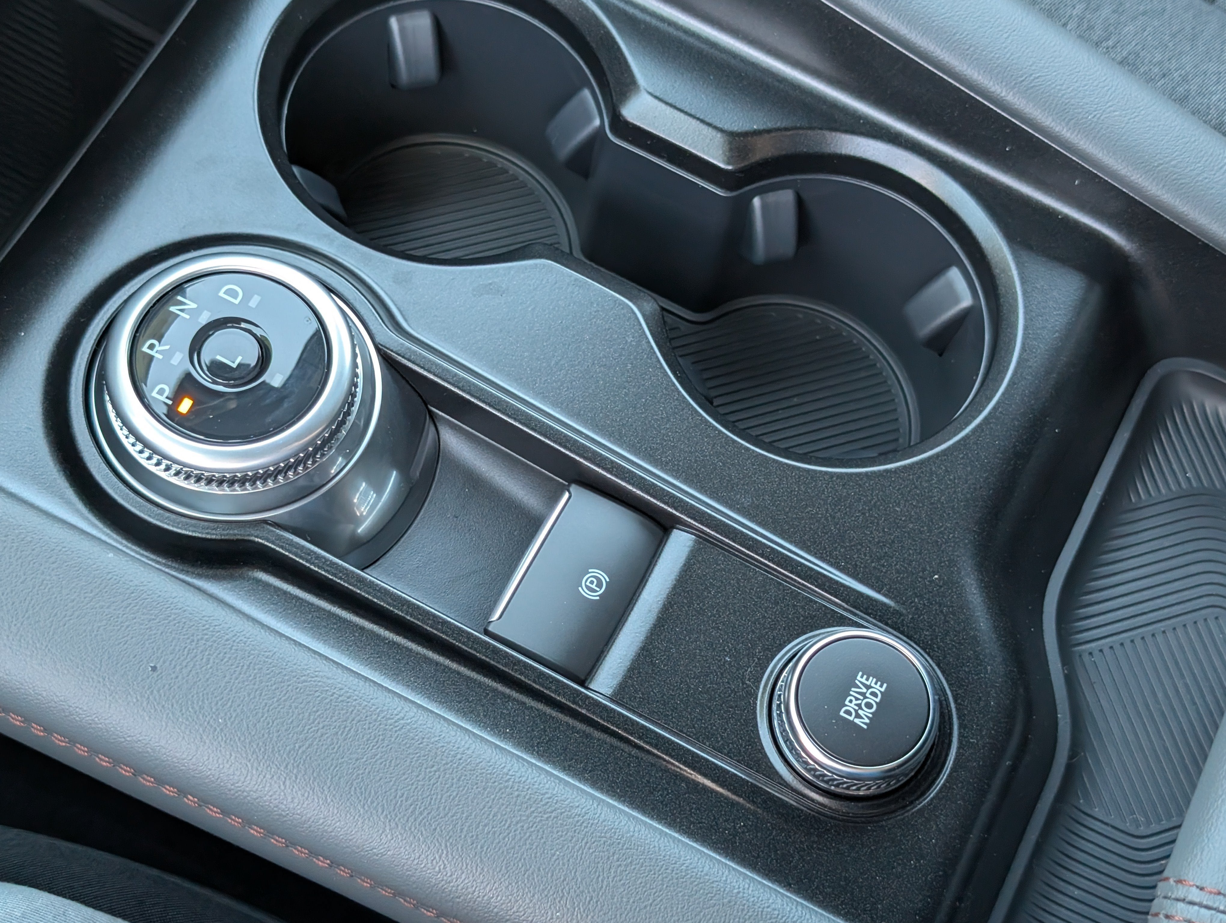 2027 Ford Explorer Active with 200A Pkg