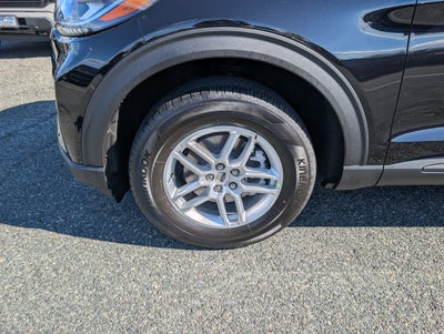2027 Ford Explorer Active with 200A Pkg