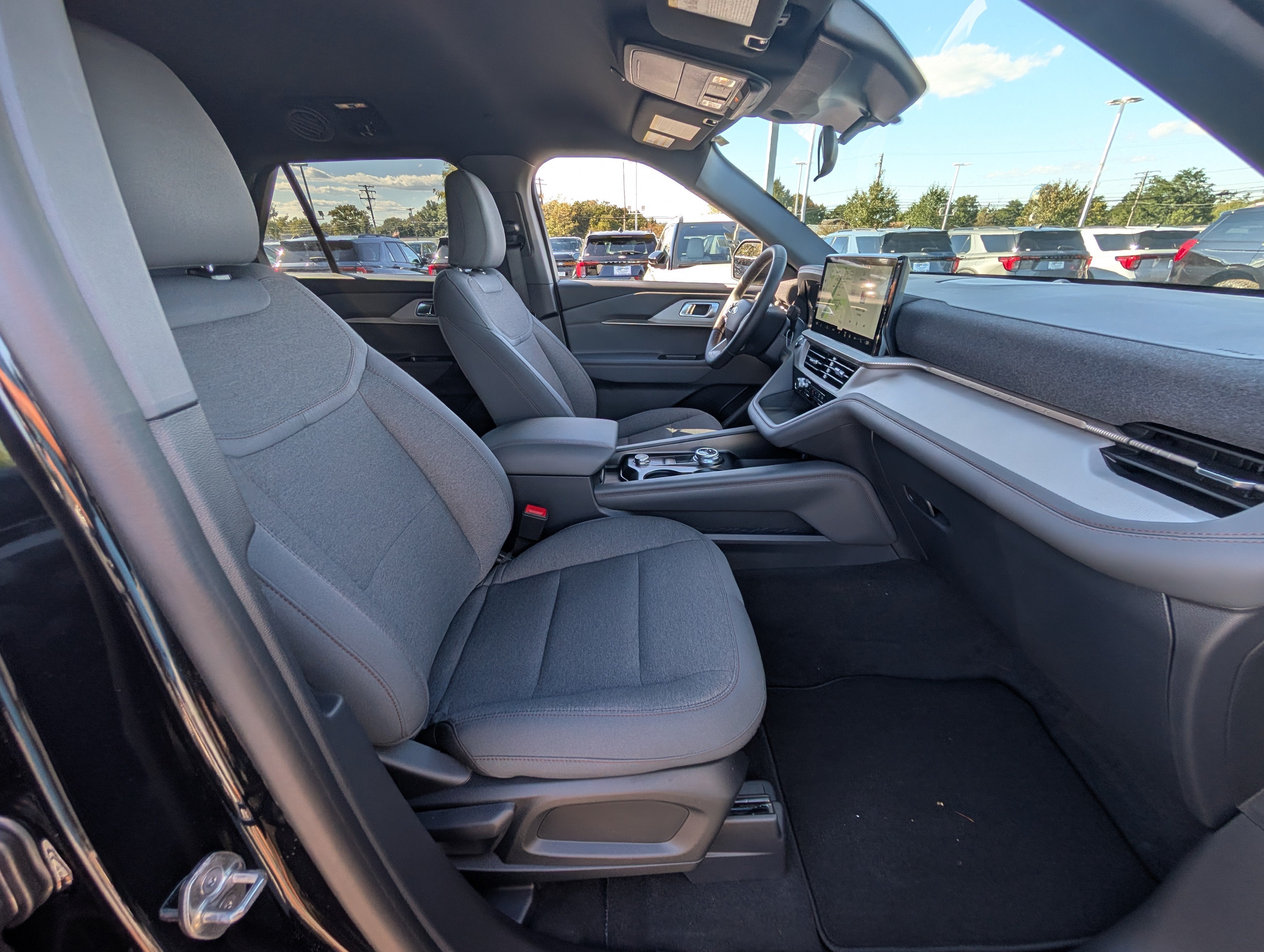 2027 Ford Explorer Active with 200A Pkg