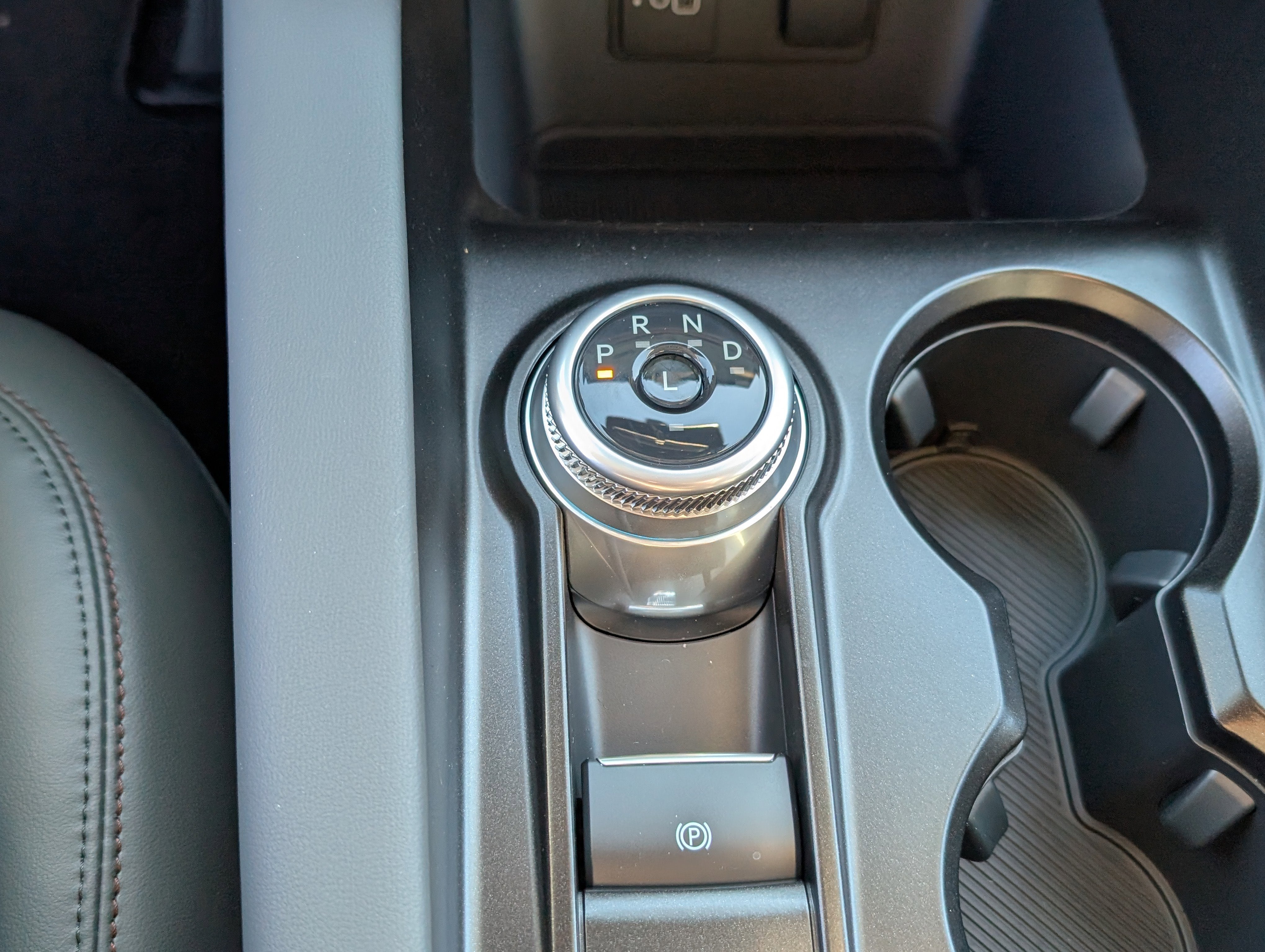 2026 Ford Explorer Active with 200A Pkg