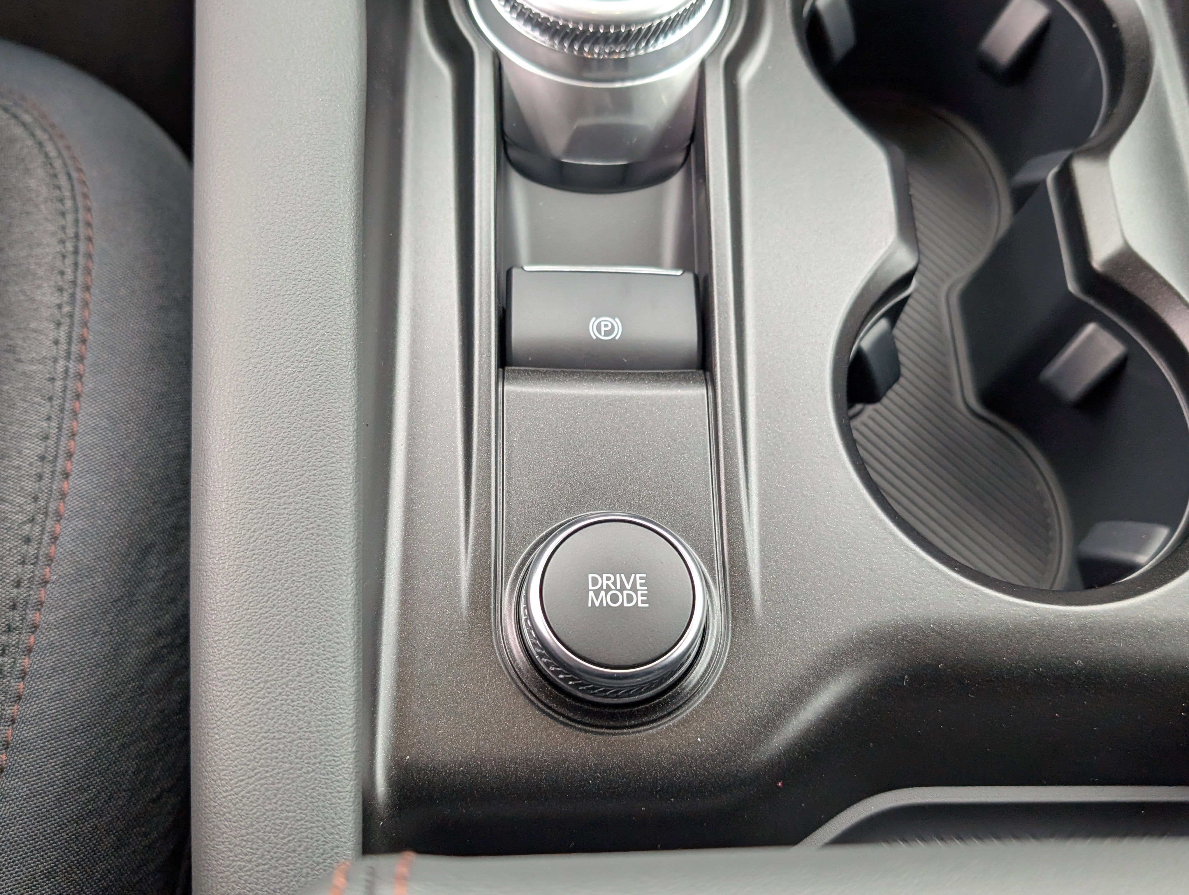 2026 Ford Explorer Active with 200A Pkg