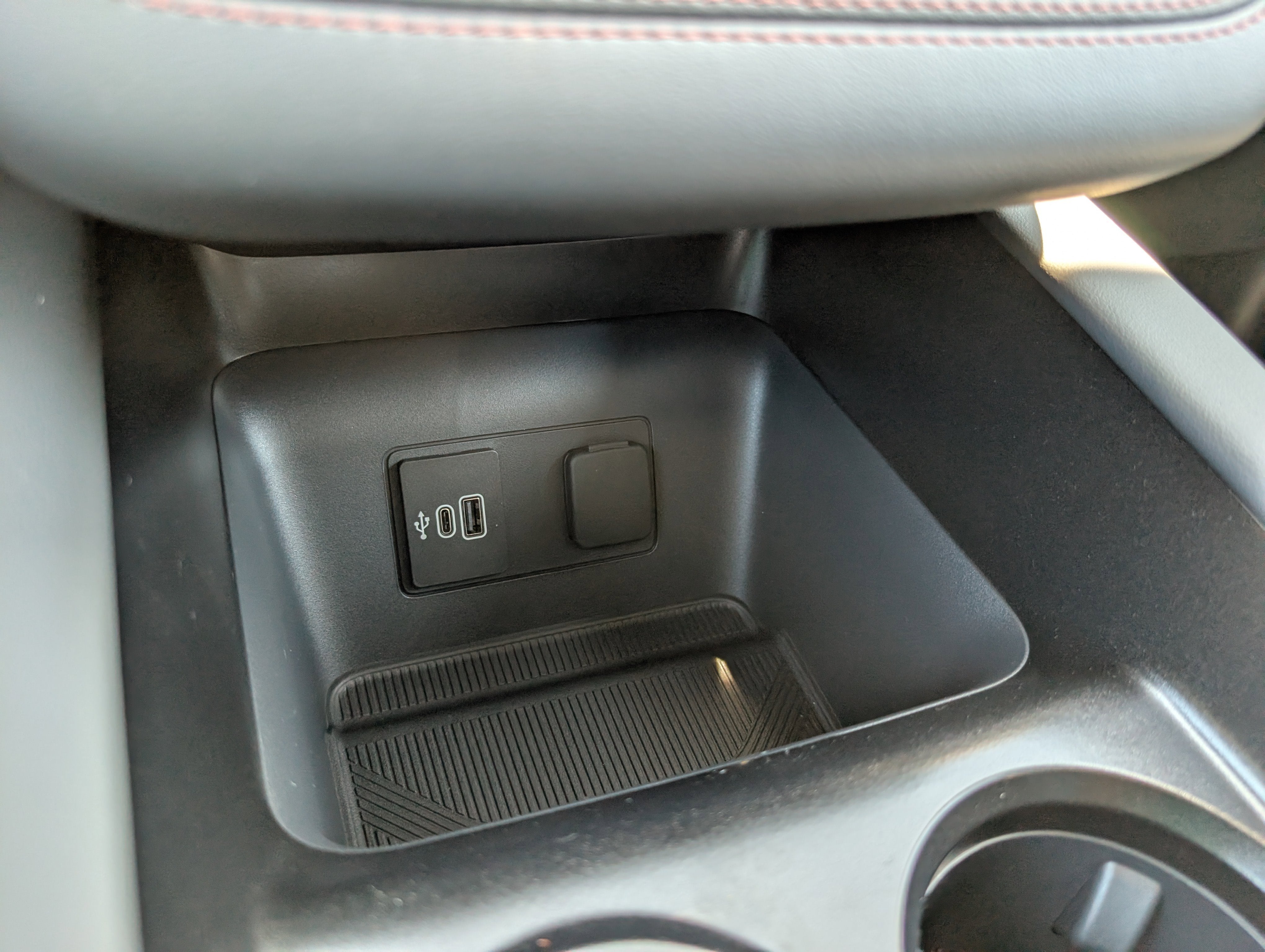 2026 Ford Explorer Active with 100A Pkg