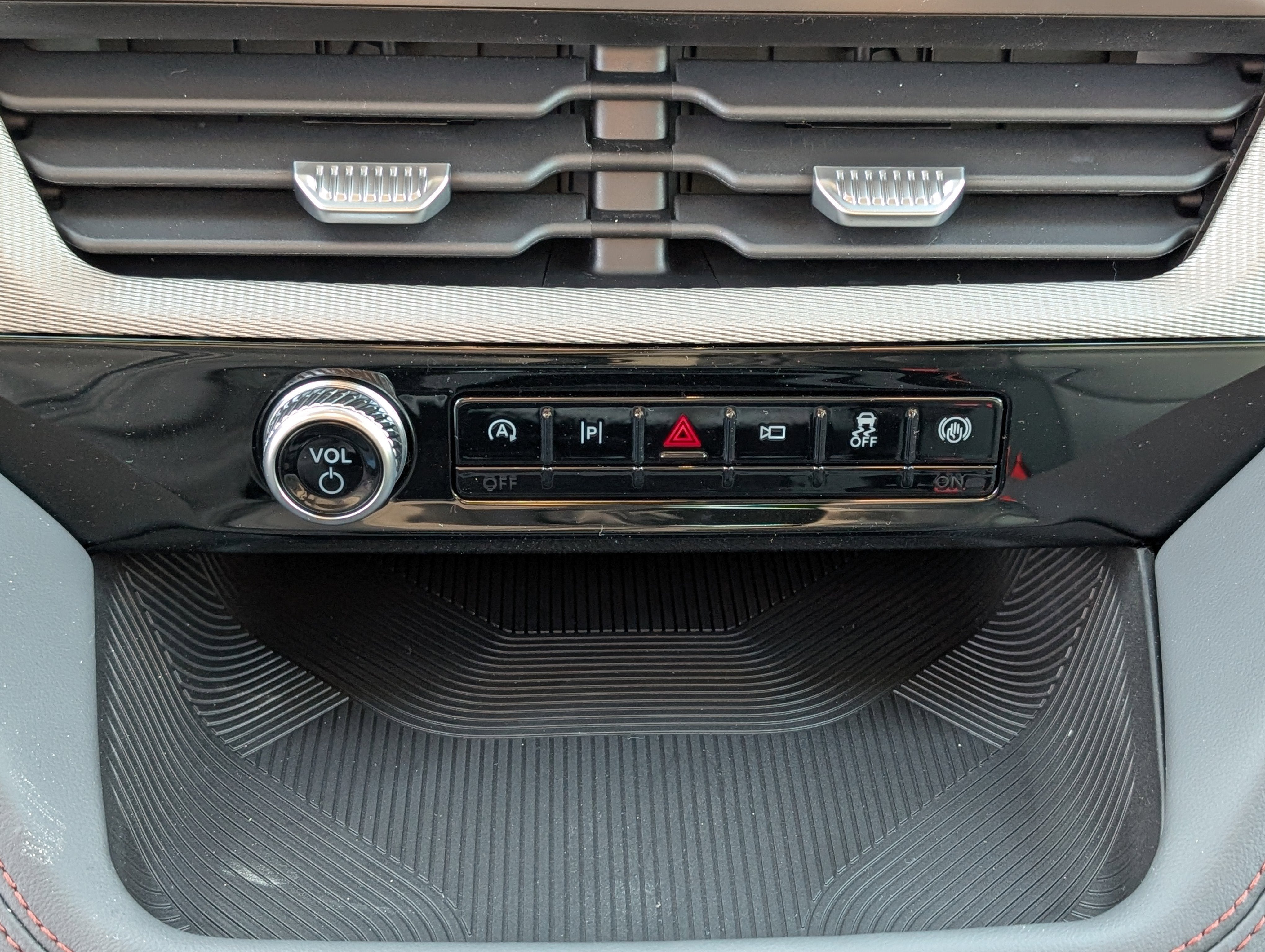 2026 Ford Explorer Active with 200A Pkg