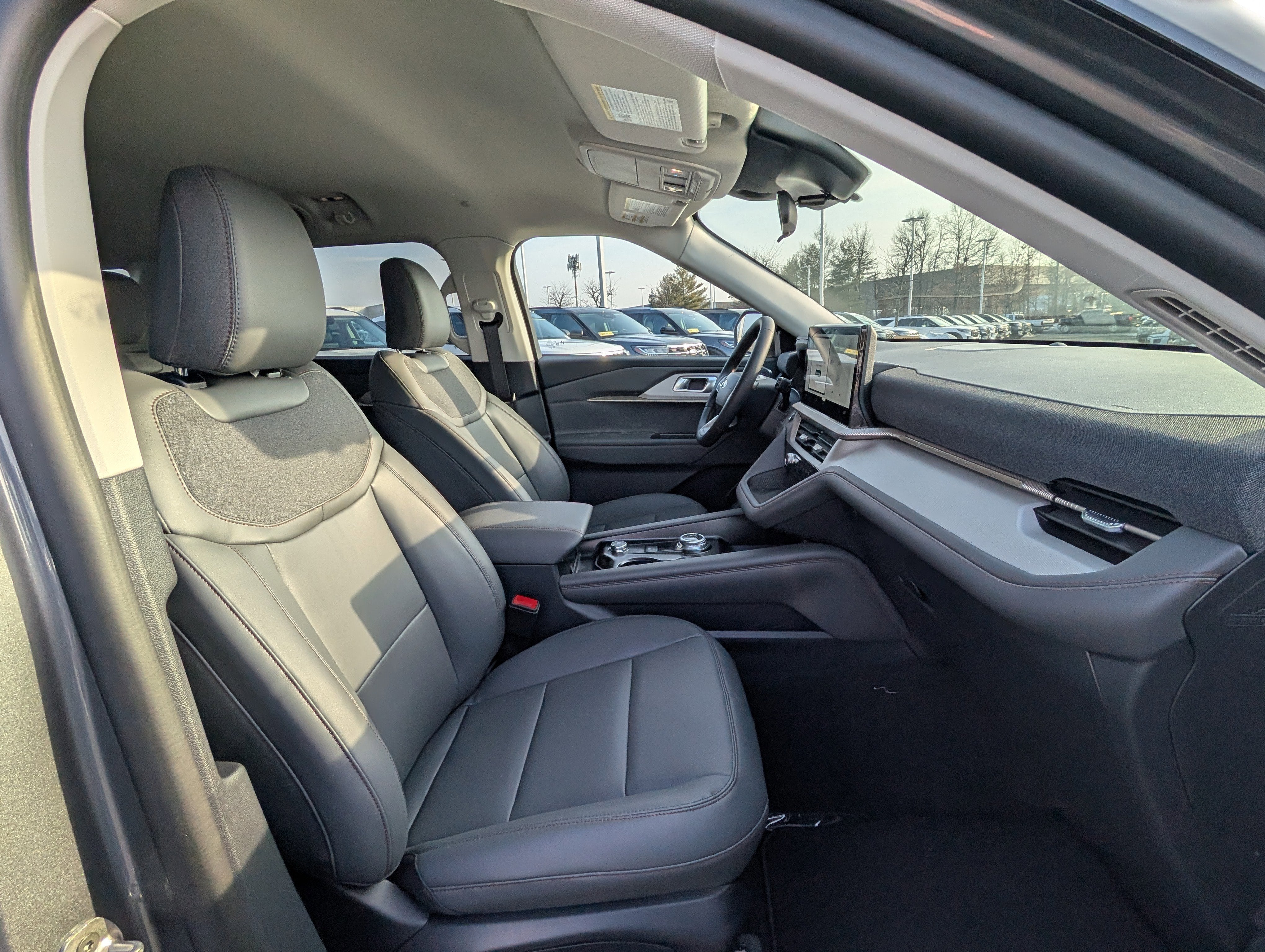 2026 Ford Explorer Active with 200A Pkg