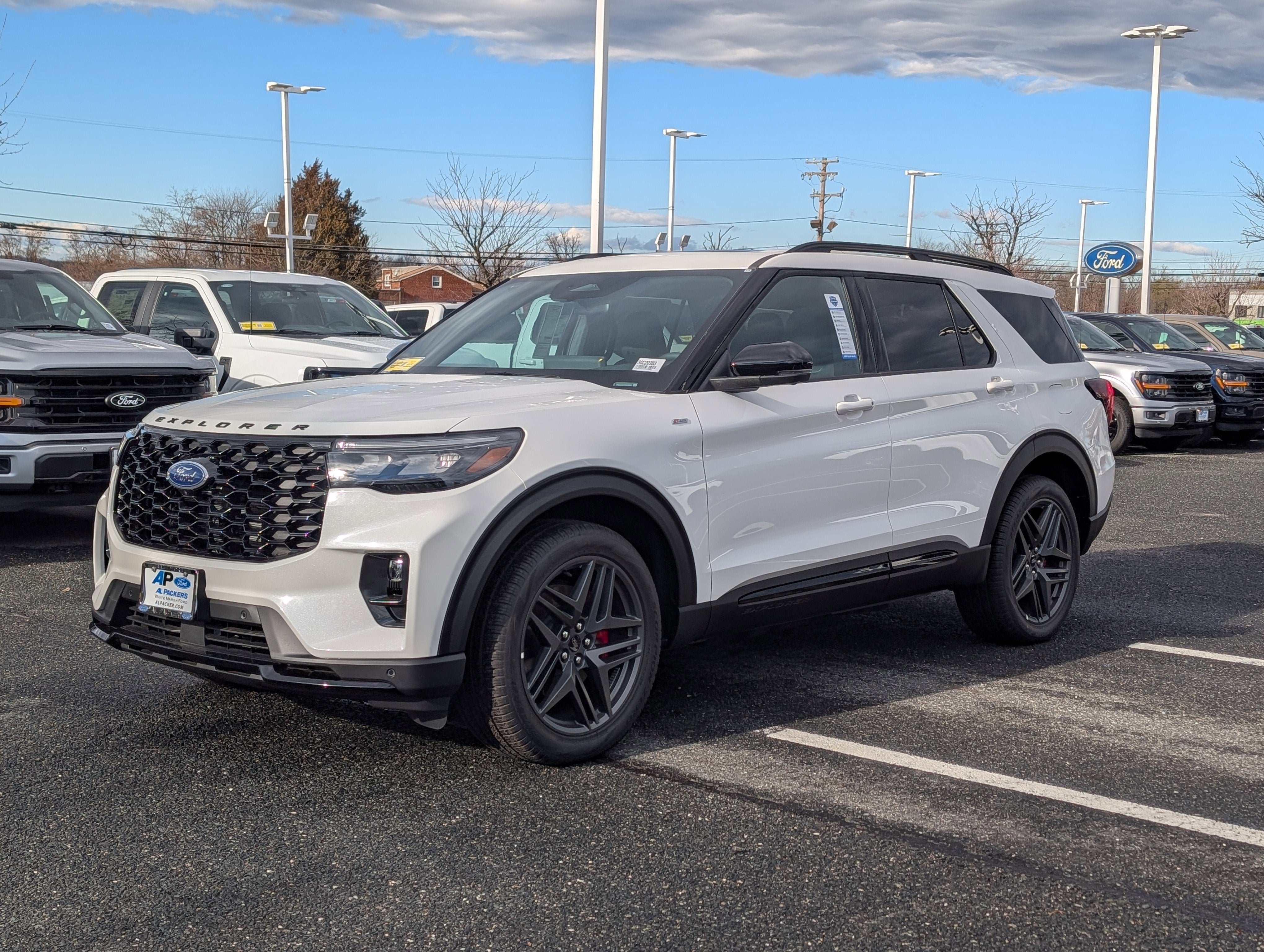 2025 Ford Explorer ST-Line