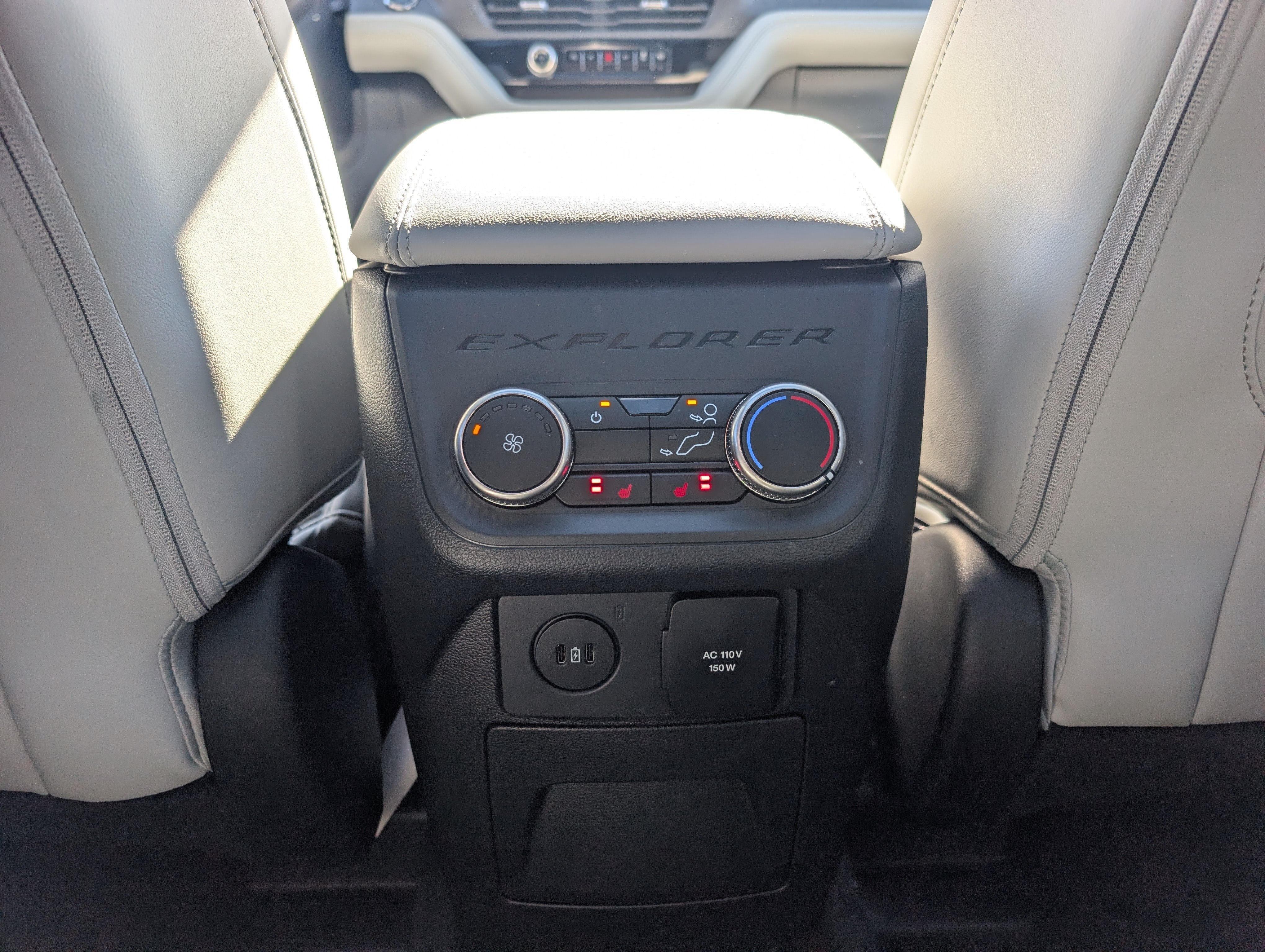 2027 Ford Explorer Platinum