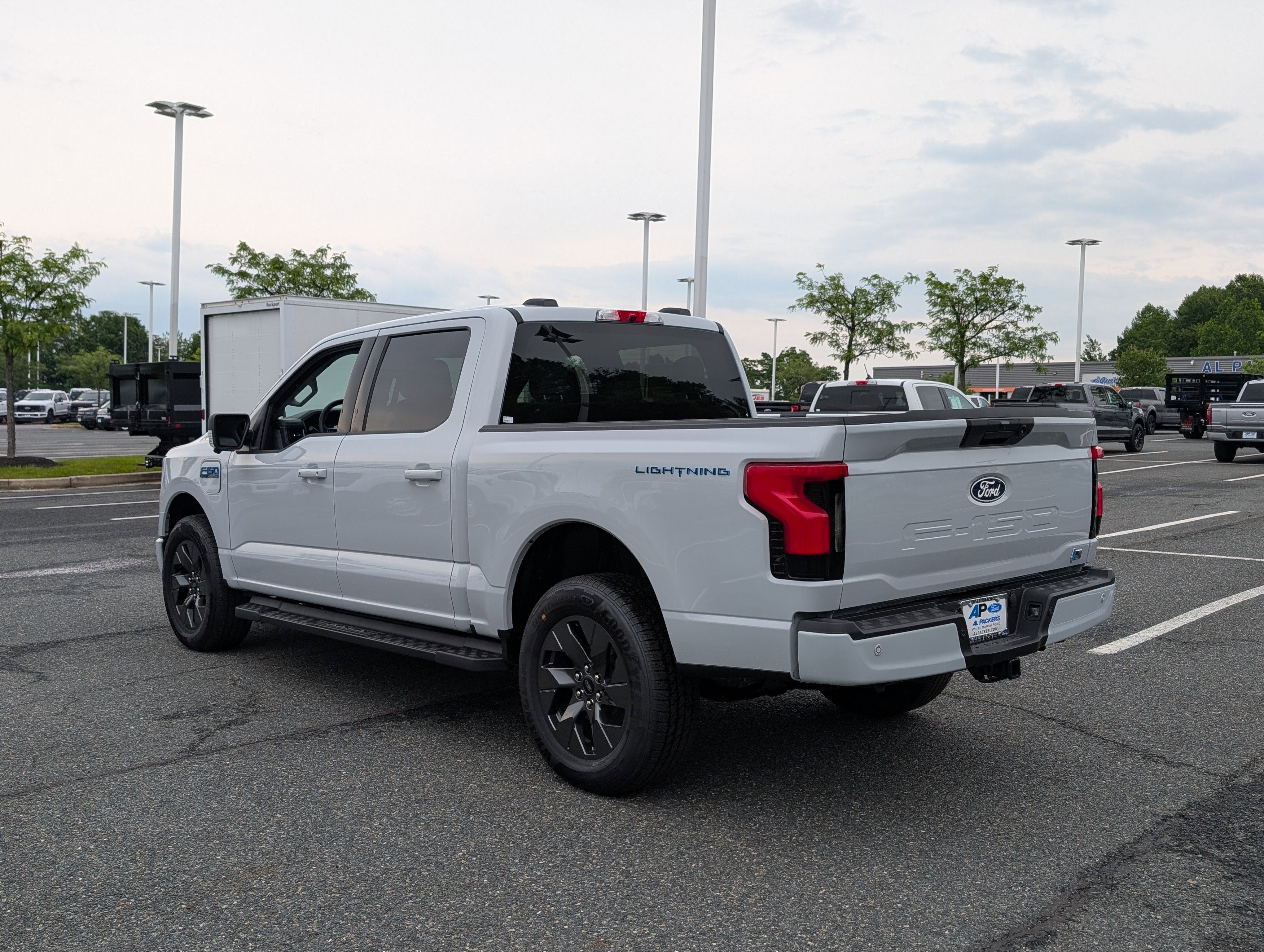2025 Ford F-150 Lightning Flash
