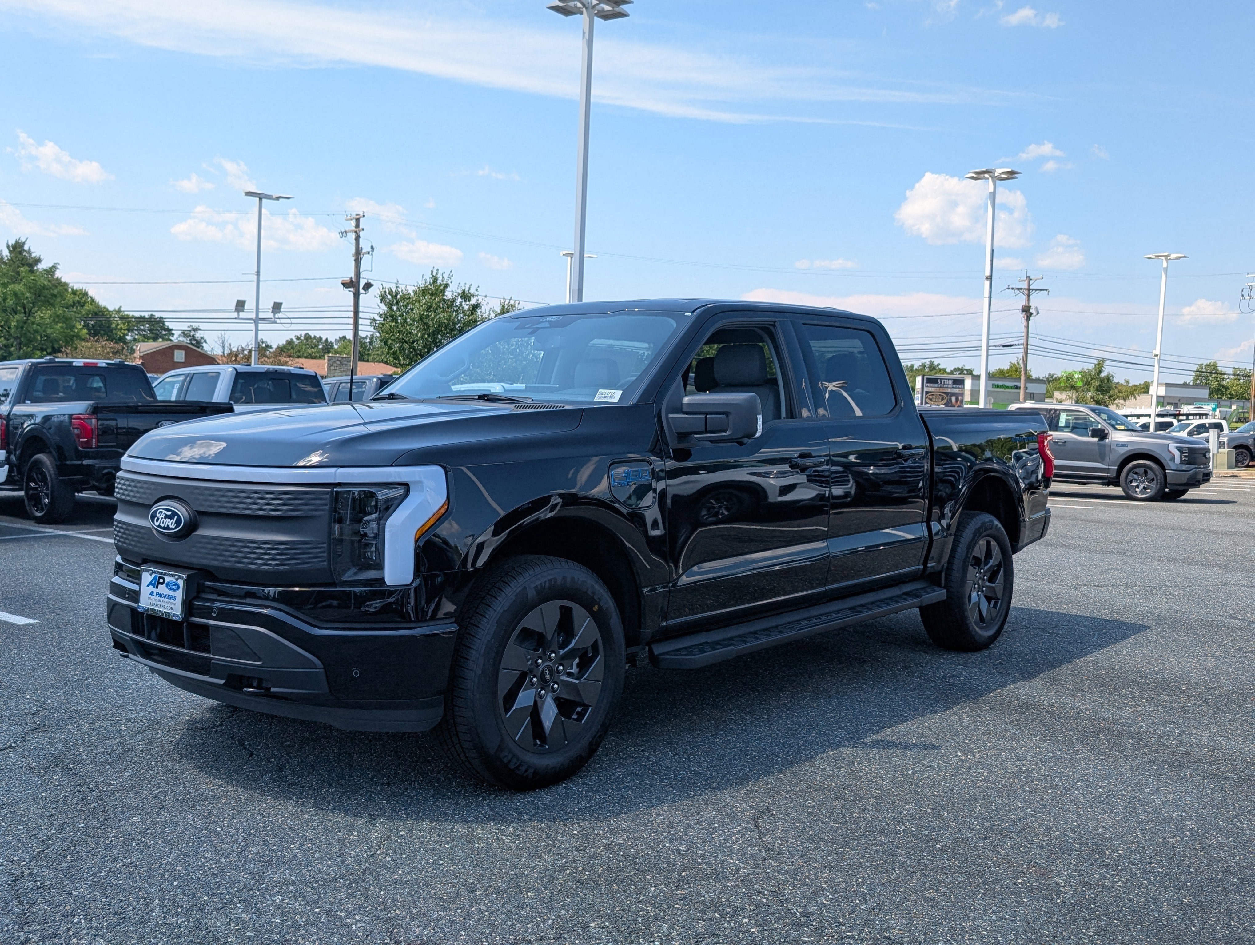 2025 Ford F-150 Lightning Flash
