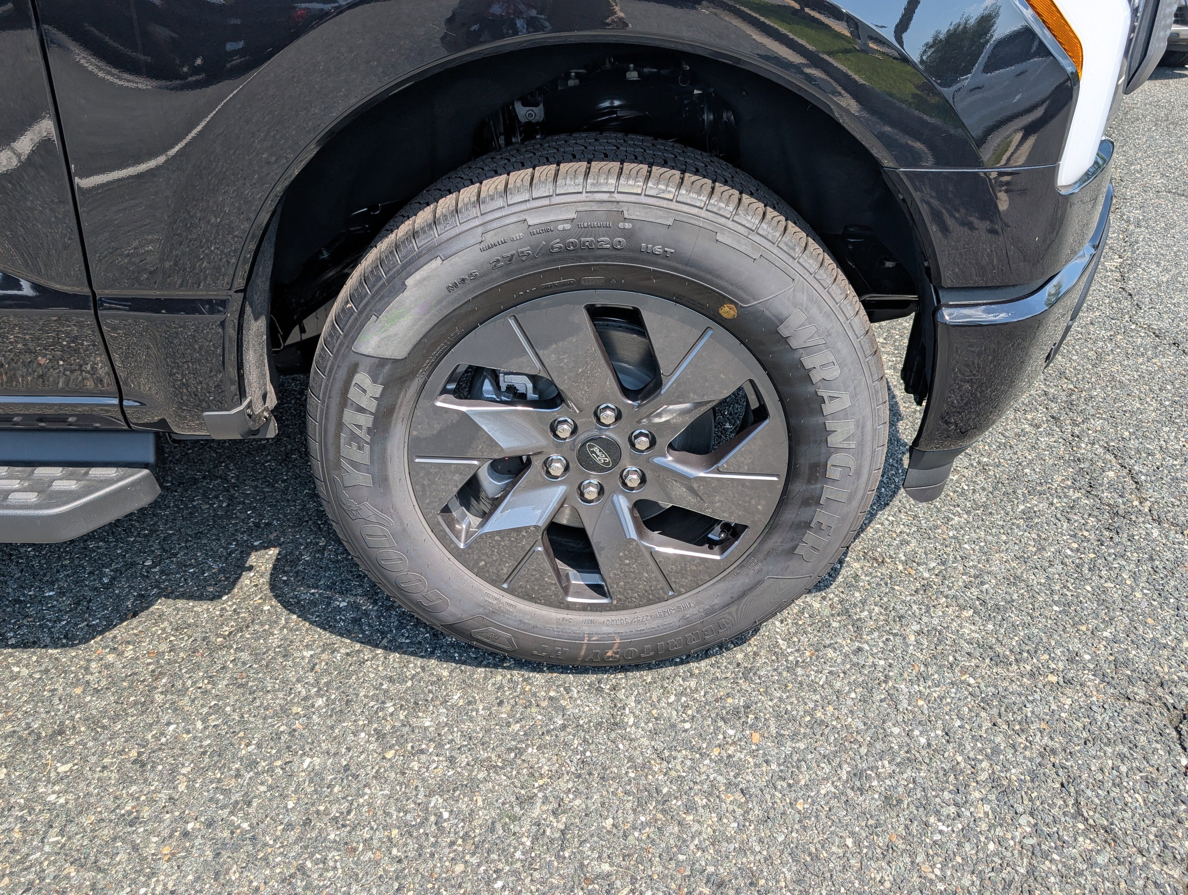 2025 Ford F-150 Lightning Flash