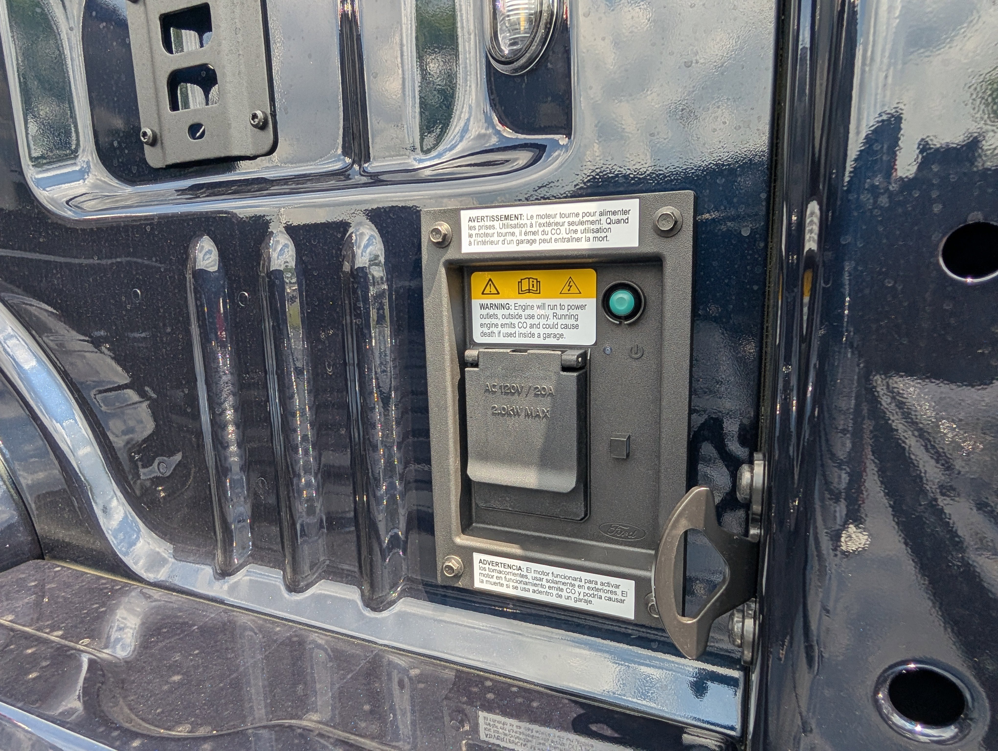 2025 Ford Super Duty F-250 SRW Platinum