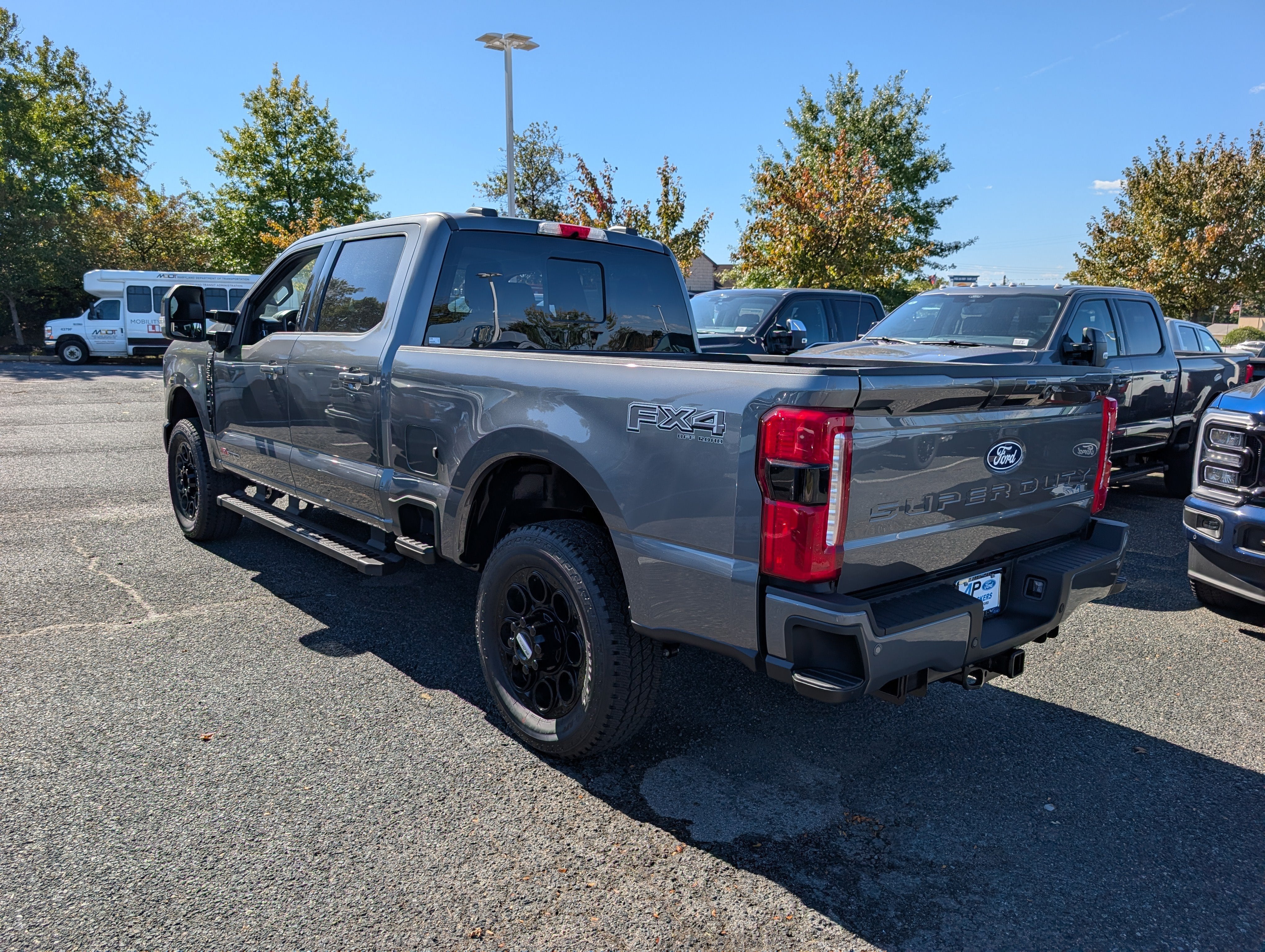 2027 Ford Super Duty F-250 SRW LARIAT