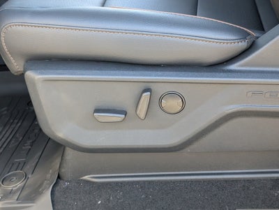 2027 Ford Super Duty F-250 SRW LARIAT