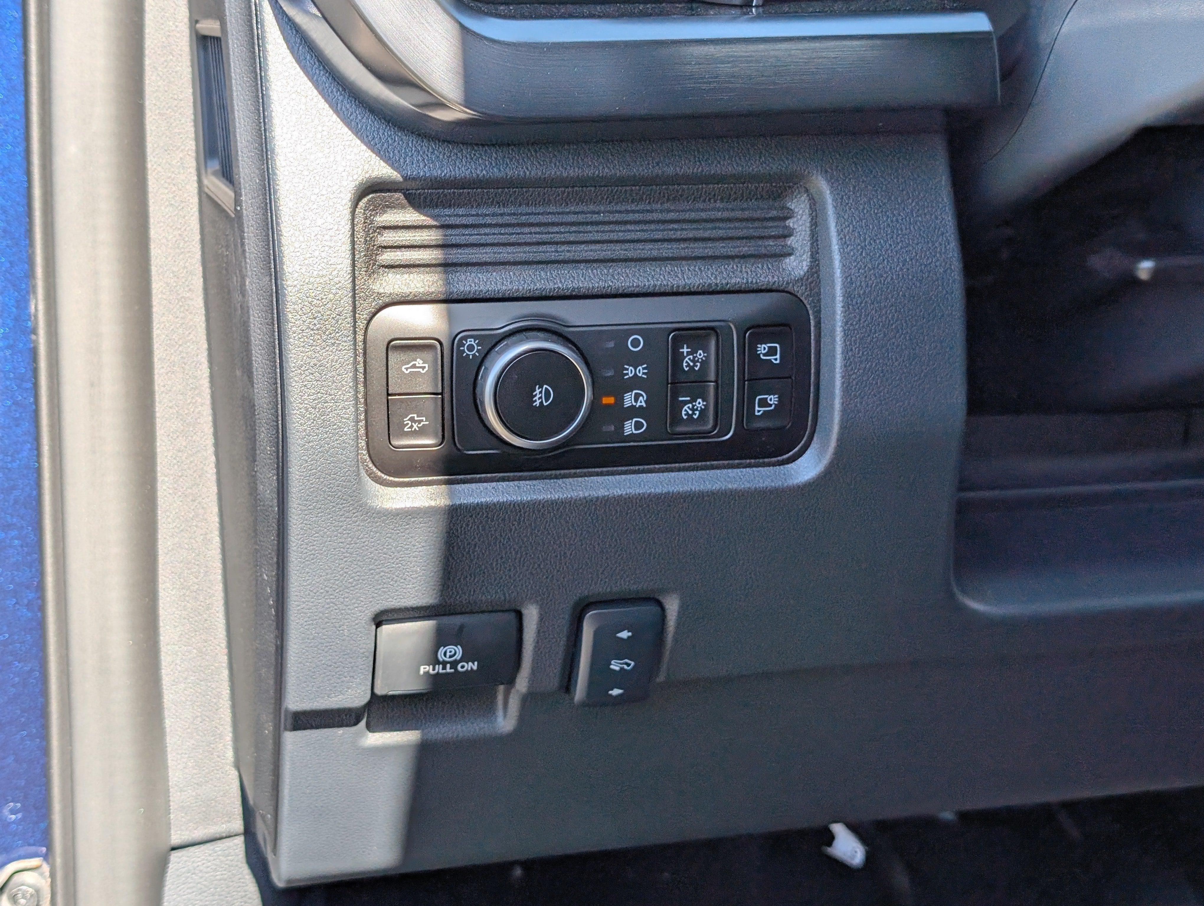 2027 Ford Super Duty F-250 SRW LARIAT