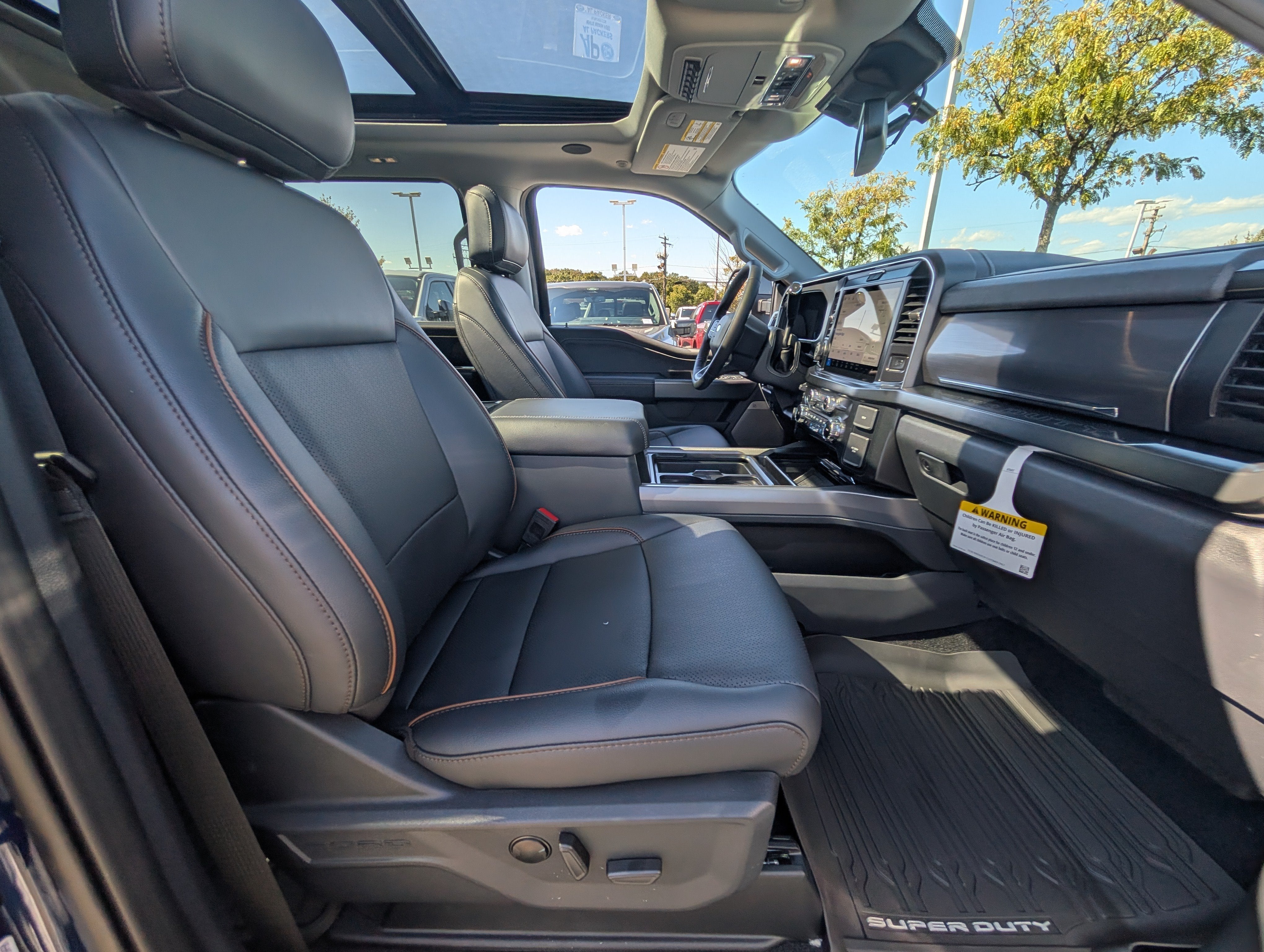 2027 Ford Super Duty F-250 SRW LARIAT