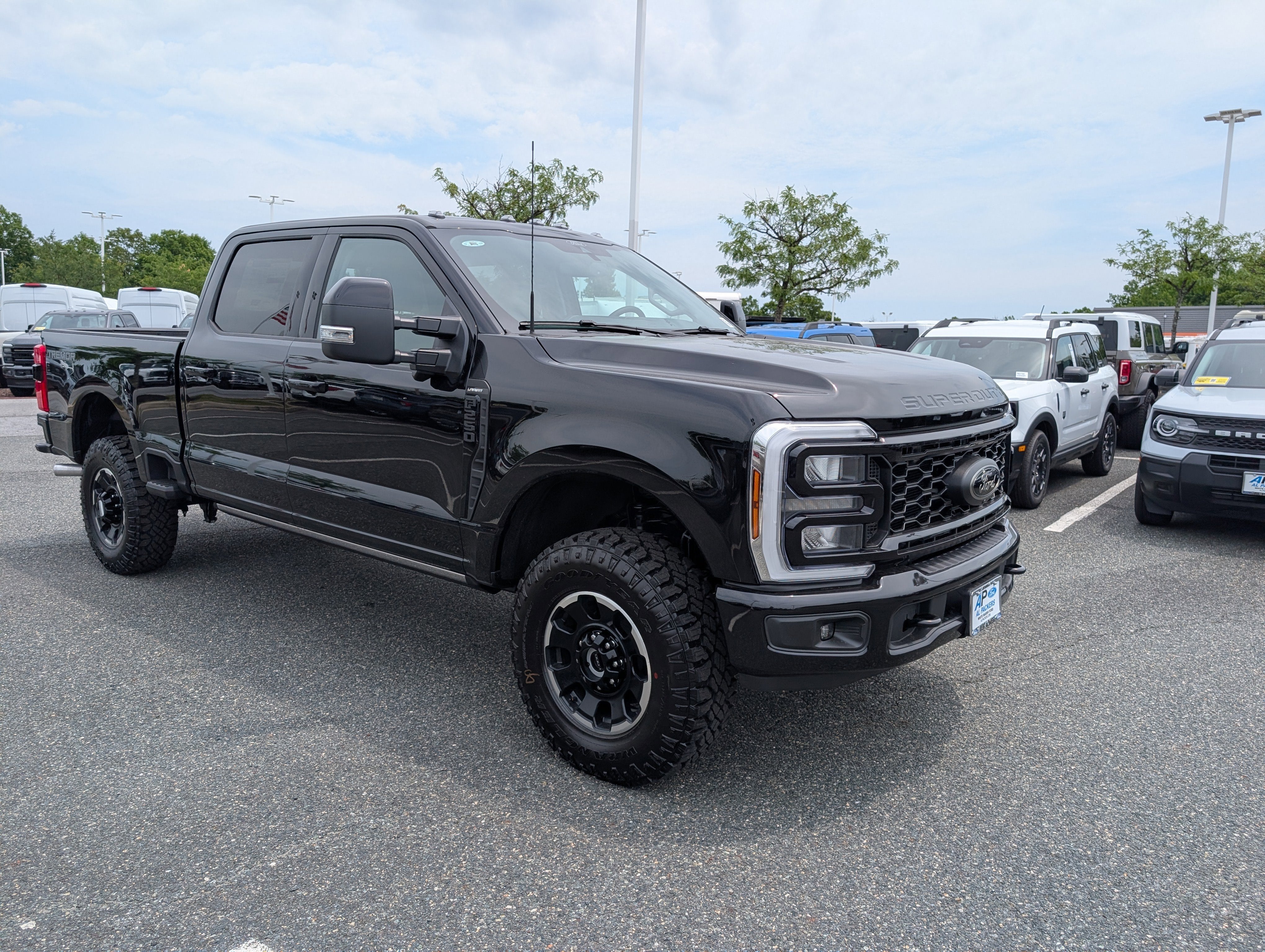 2026 Ford Super Duty F-250 SRW LARIAT