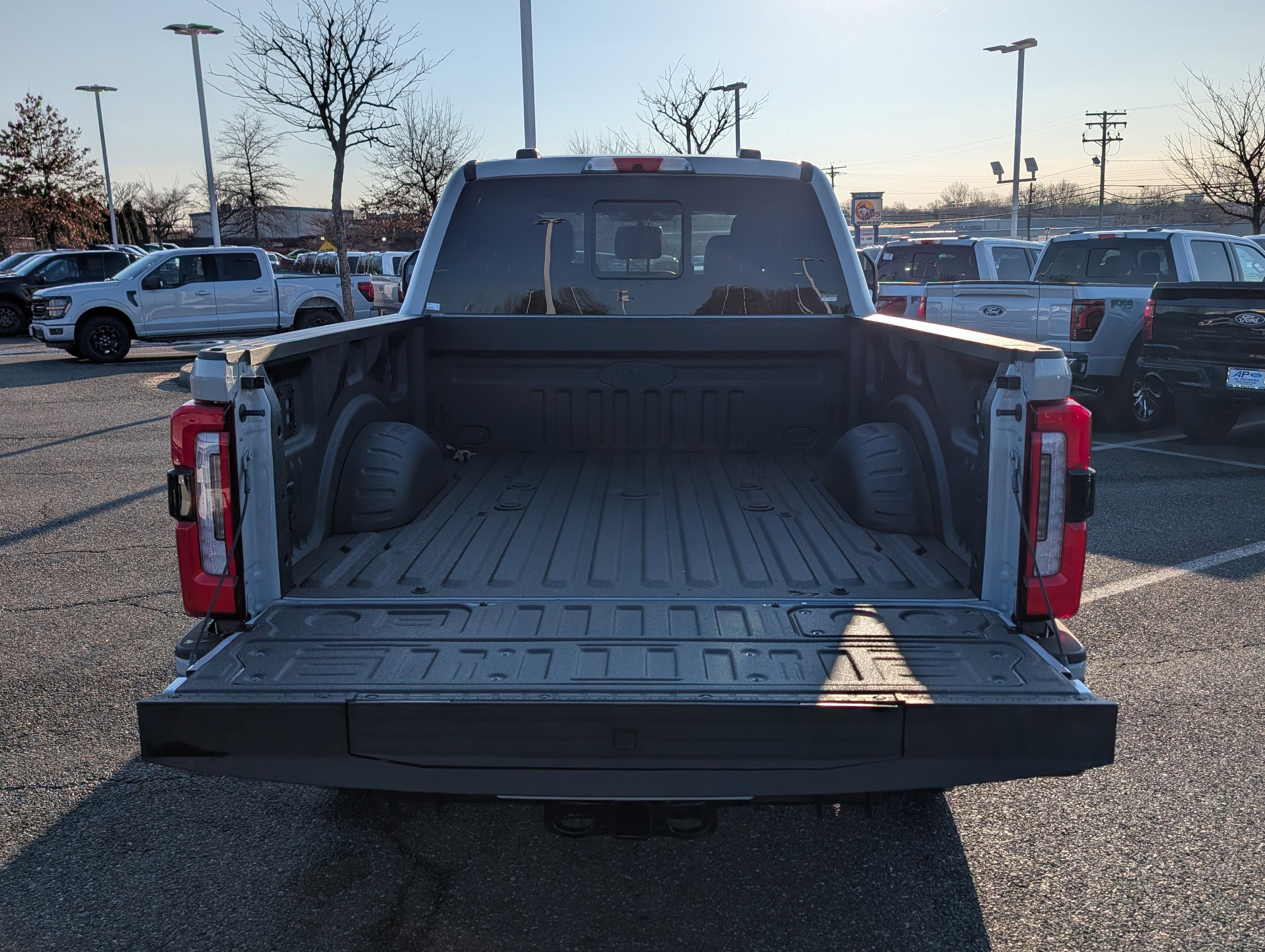 2026 Ford Super Duty F-350 SRW Platinum