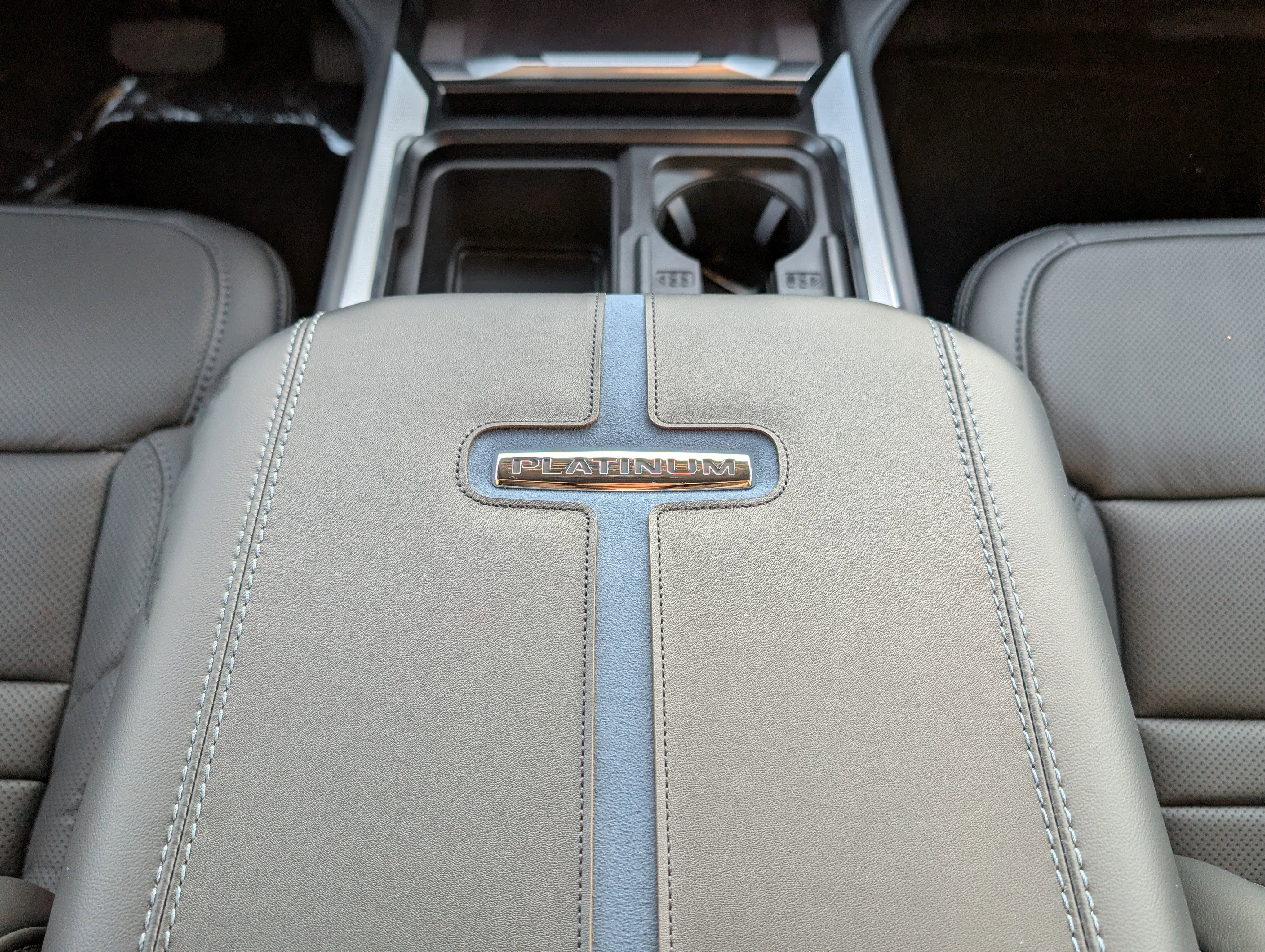 2026 Ford Super Duty F-350 SRW Platinum