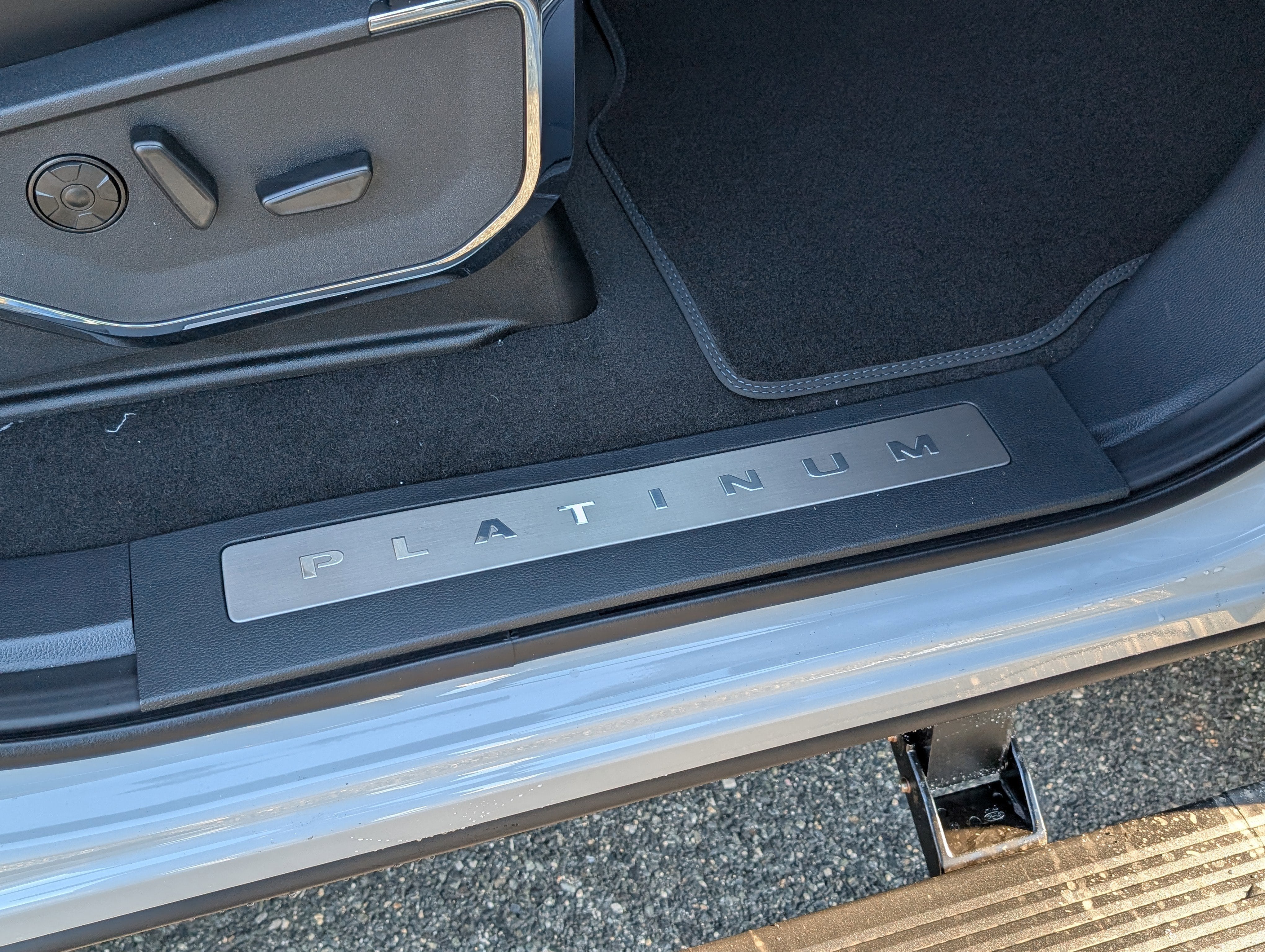 2026 Ford Super Duty F-350 SRW Platinum