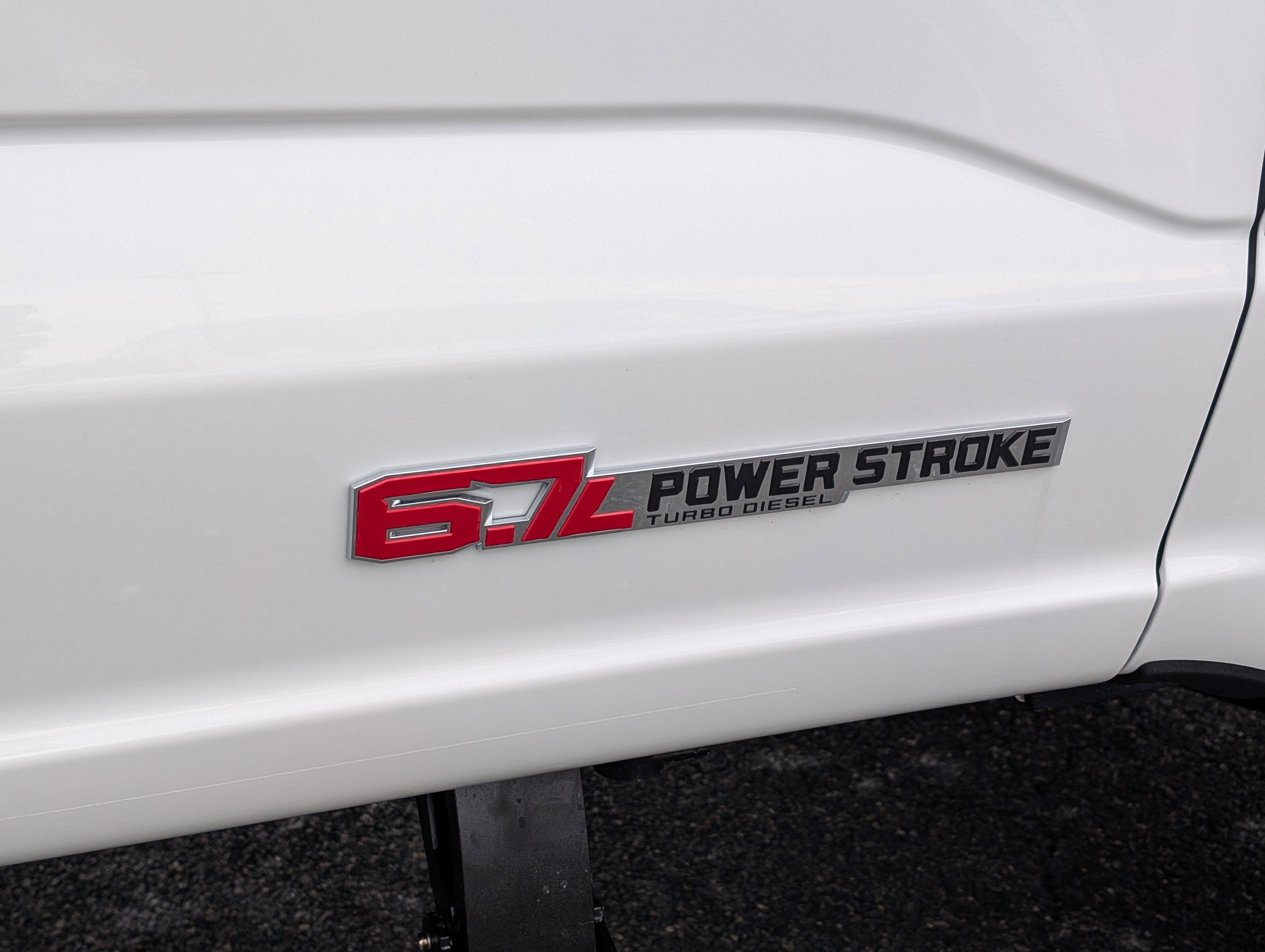 2026 Ford Super Duty F-350 SRW Platinum