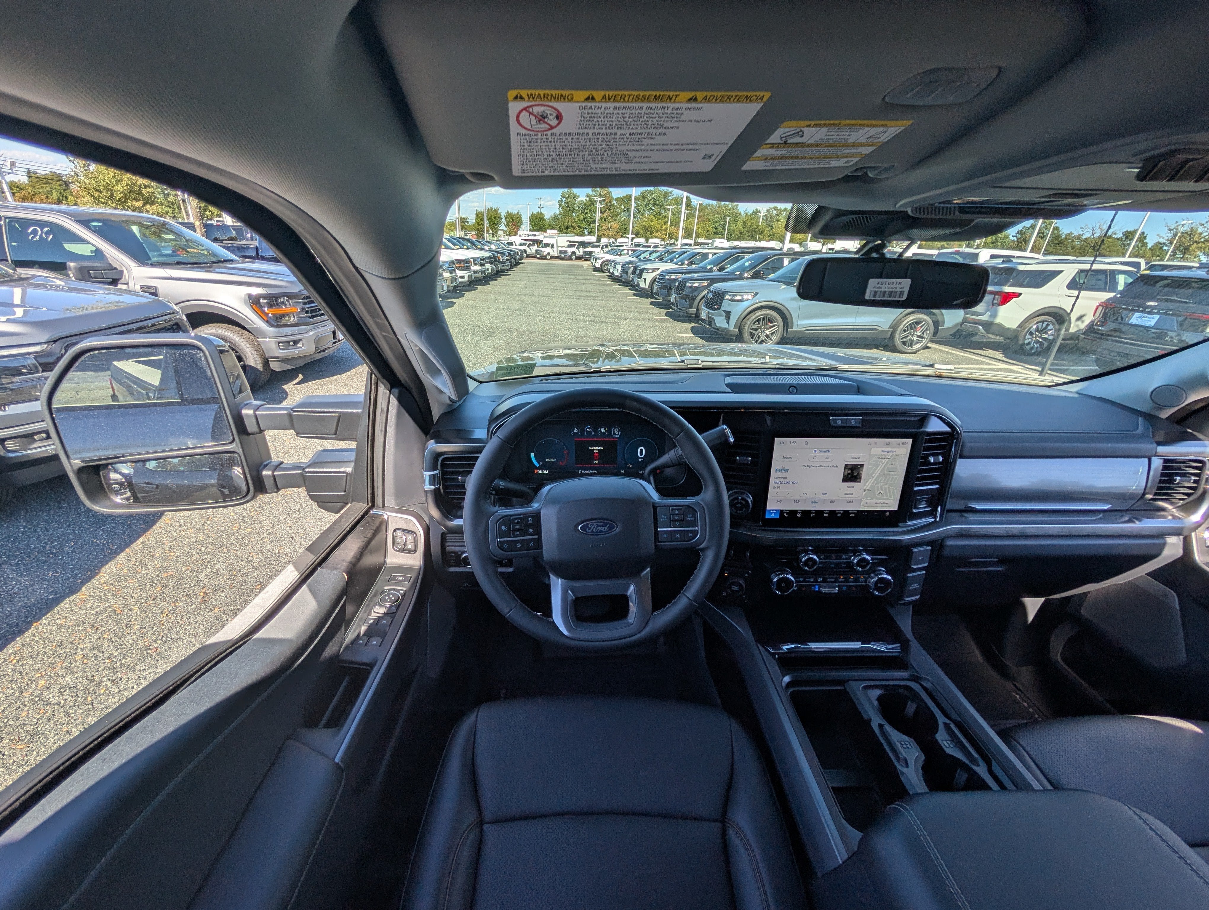 2027 Ford Super Duty F-350 SRW LARIAT