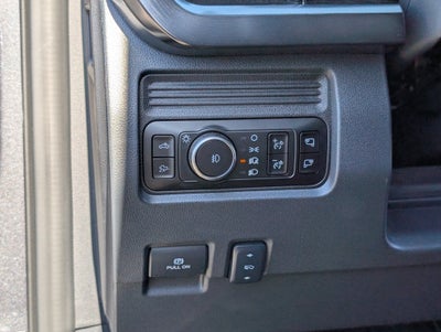 2027 Ford Super Duty F-350 SRW LARIAT