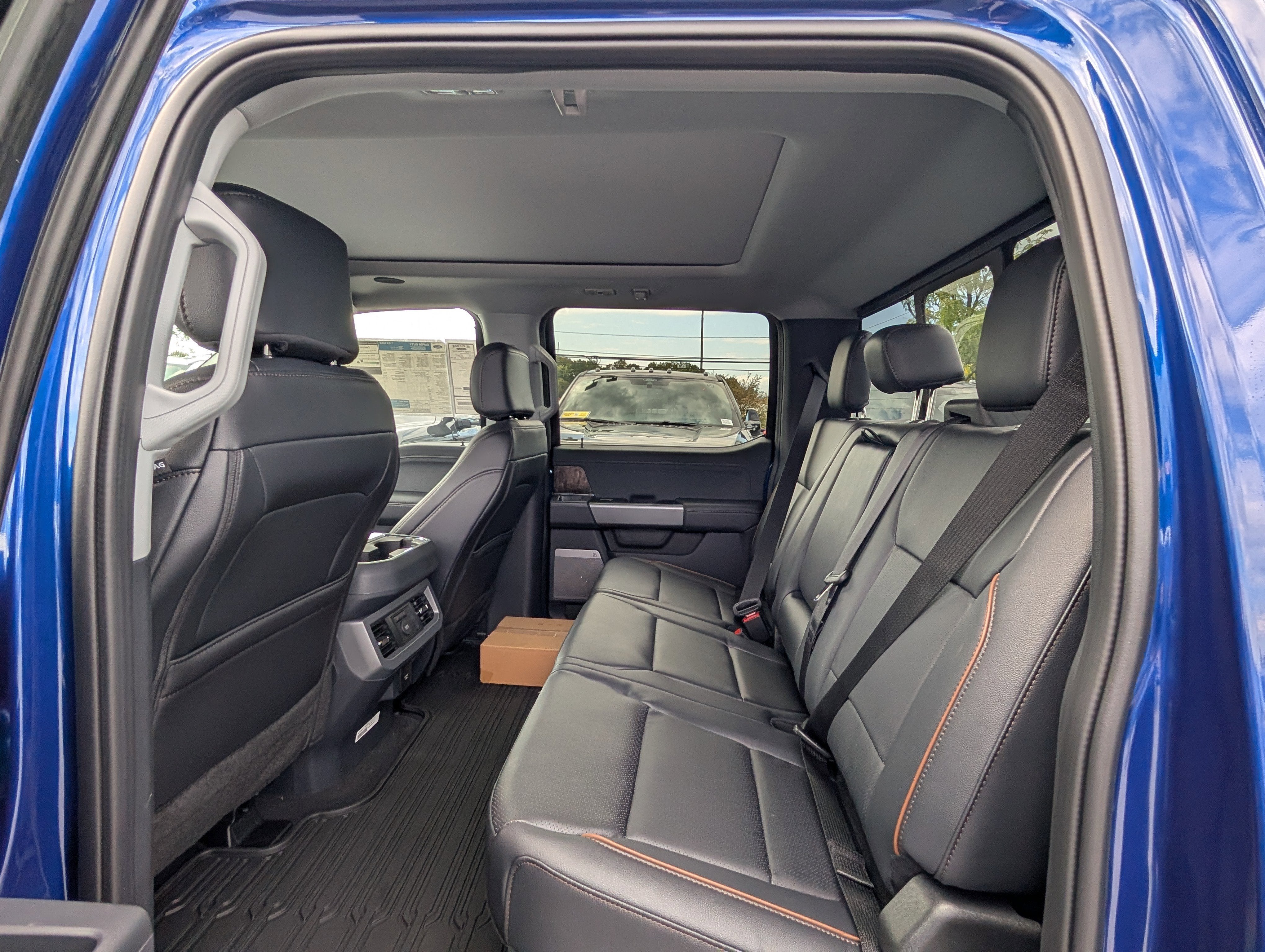 2026 Ford Super Duty F-350 SRW LARIAT