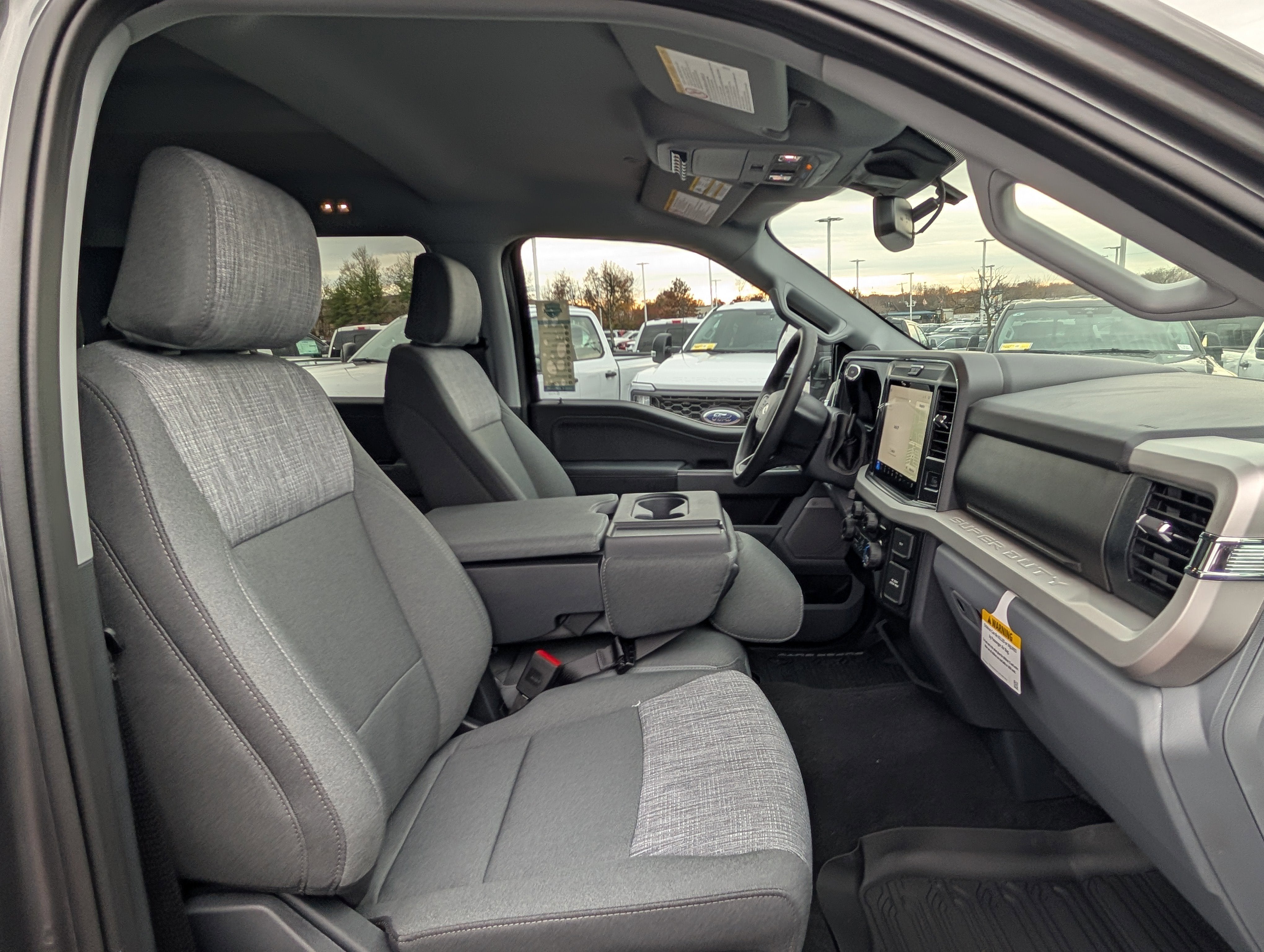 2026 Ford Super Duty F-350 SRW XLT