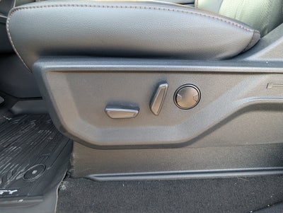 2026 Ford Super Duty F-350 SRW LARIAT