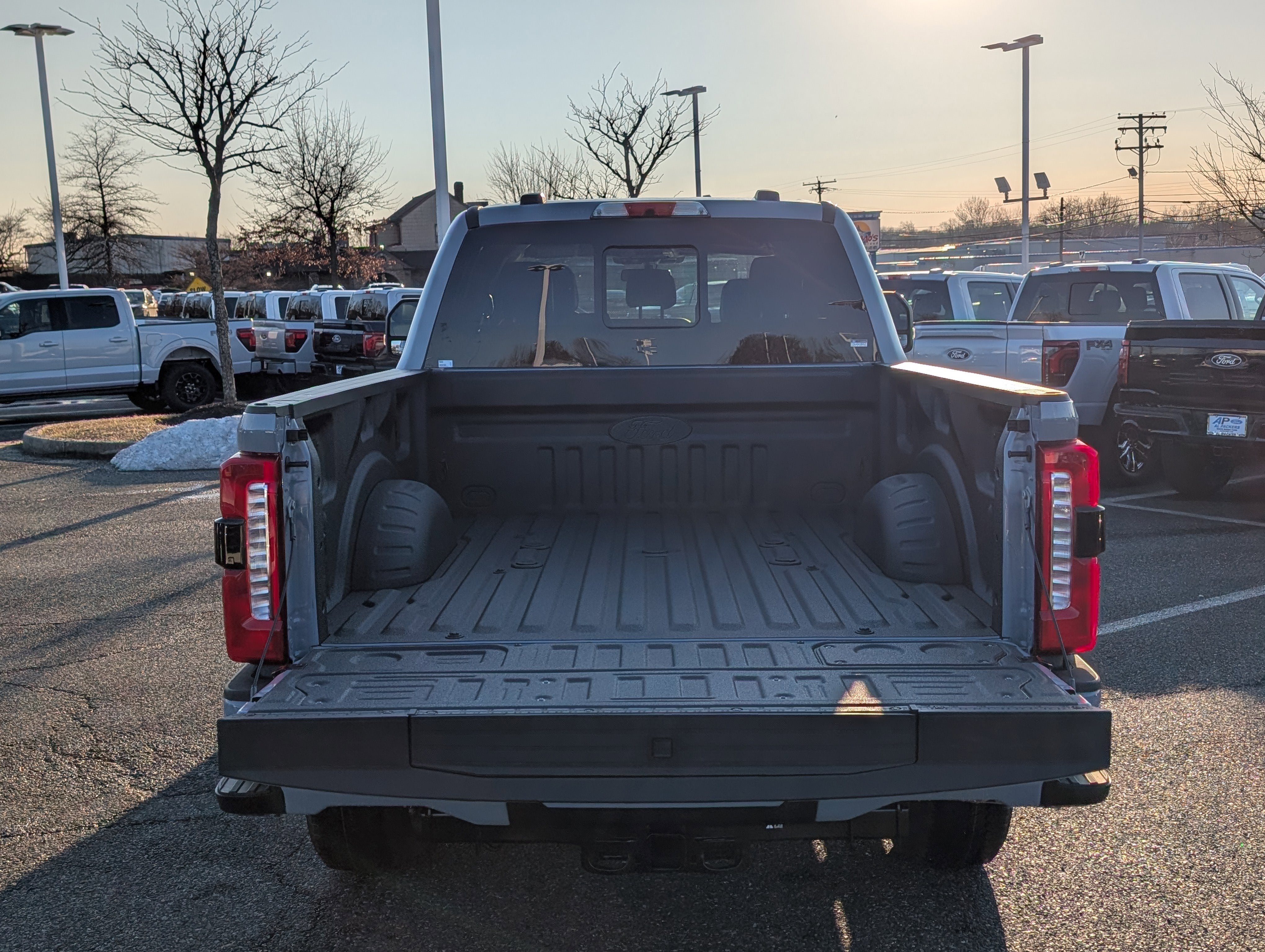 2026 Ford Super Duty F-350 SRW LARIAT