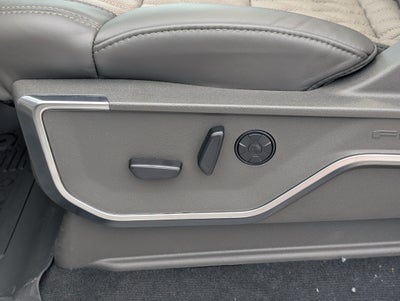 2026 Ford Super Duty F-350 DRW Platinum