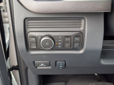 2027 Ford Super Duty F-350 DRW Platinum