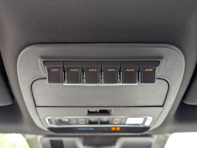 2027 Ford Super Duty F-350 DRW Platinum