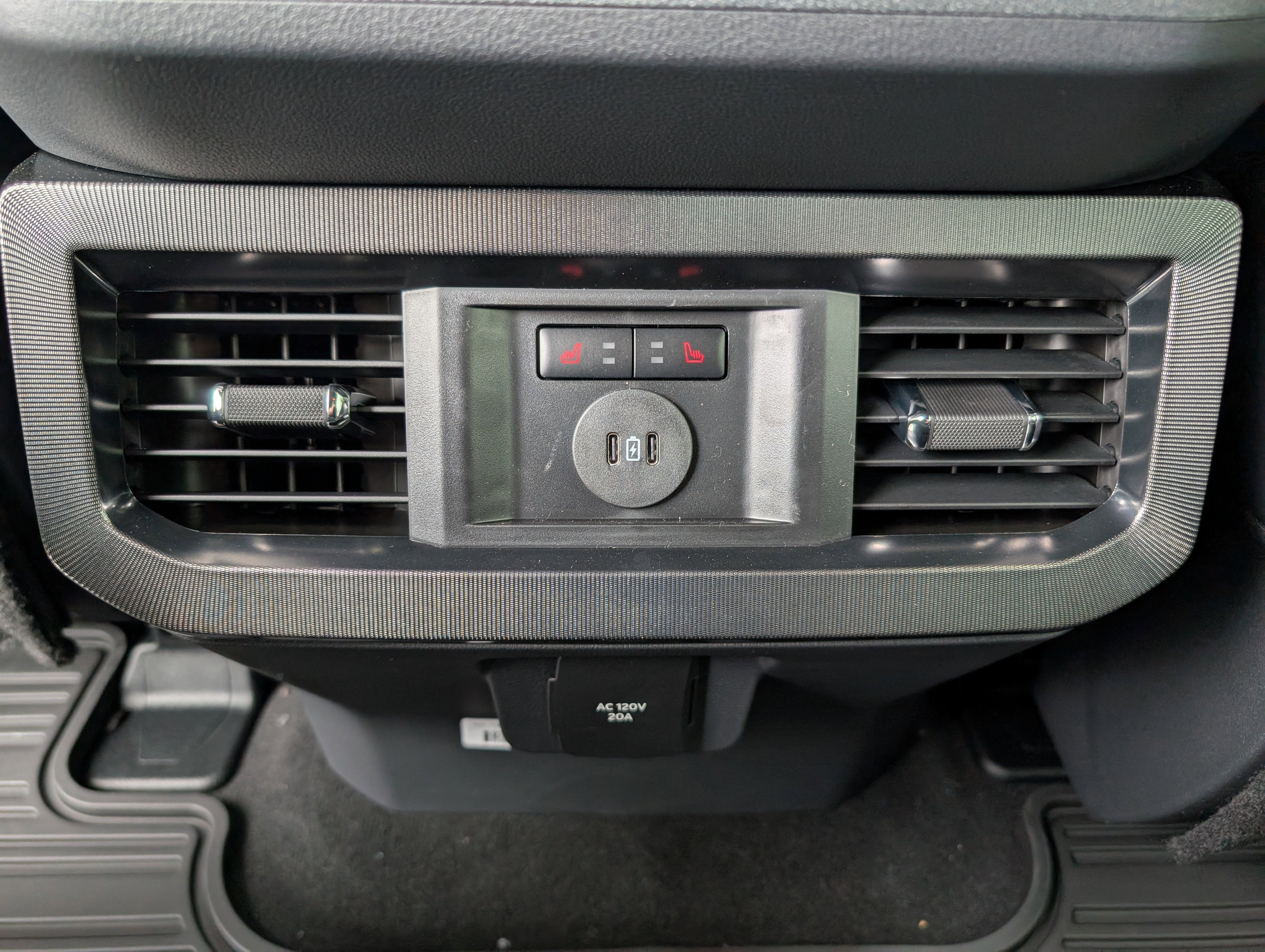 2026 Ford Super Duty F-350 DRW Platinum