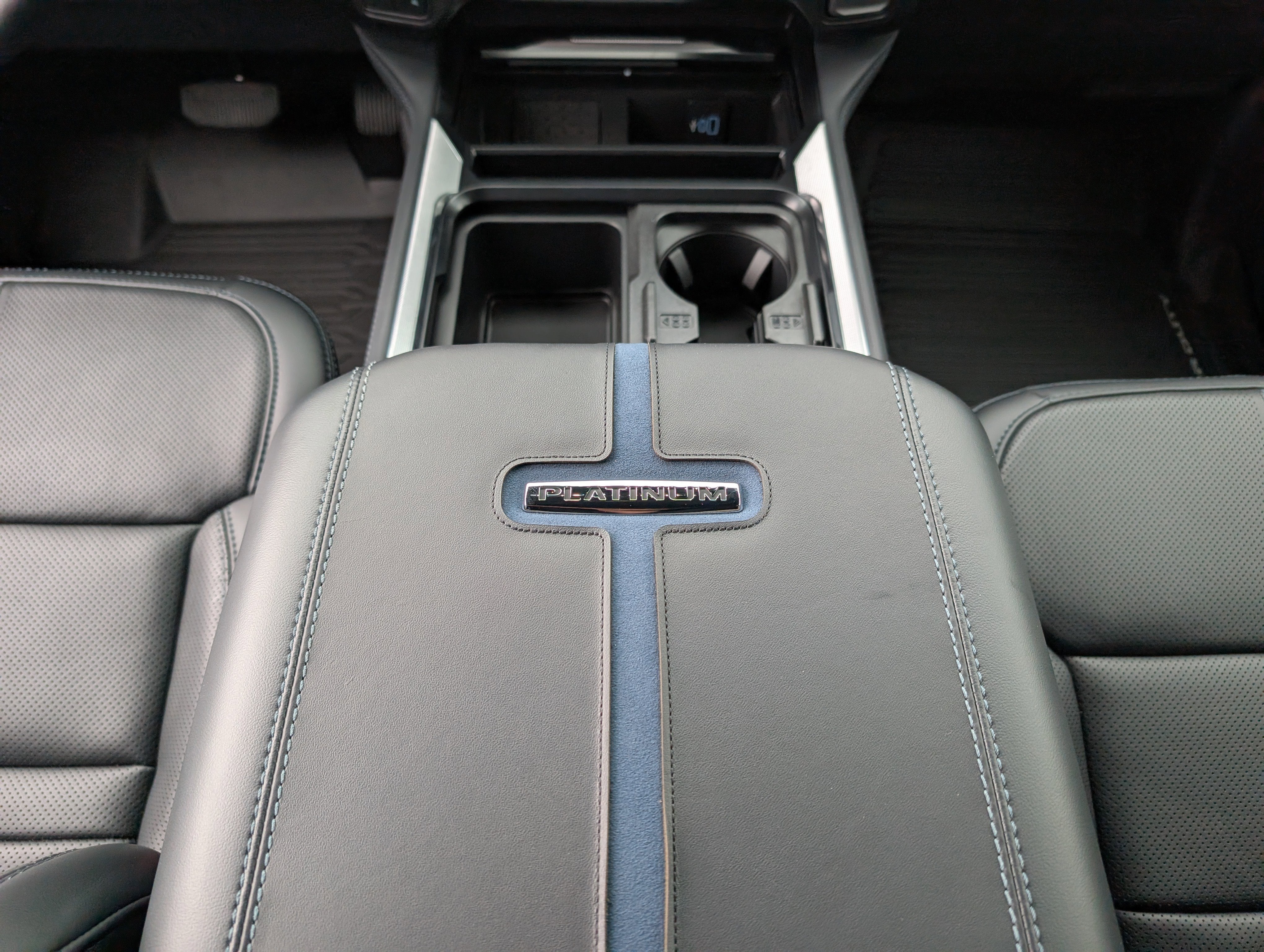 2026 Ford Super Duty F-350 DRW Platinum