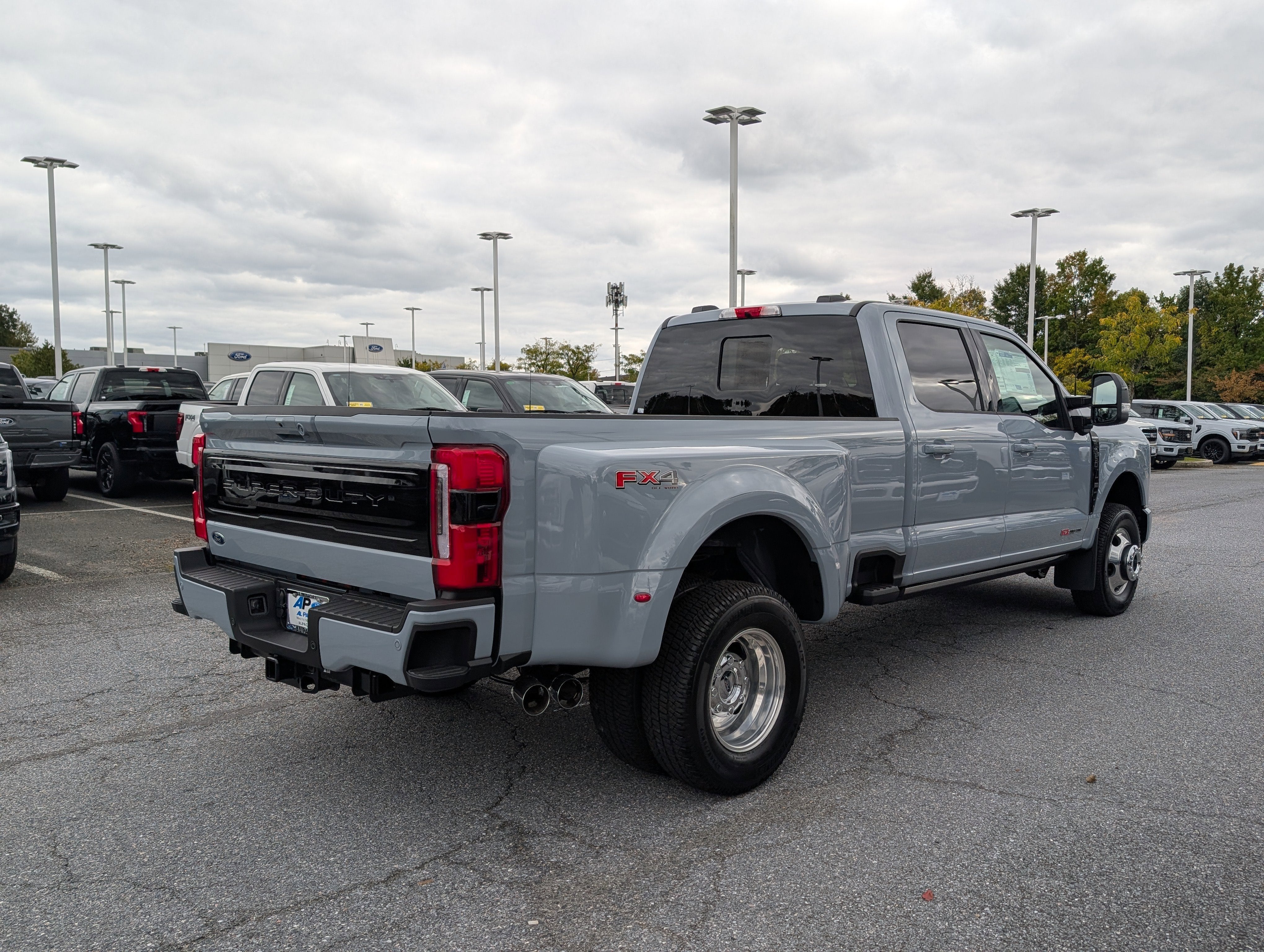 2026 Ford Super Duty F-350 DRW Platinum