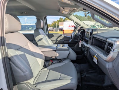 2026 Ford Super Duty F-350 DRW XL