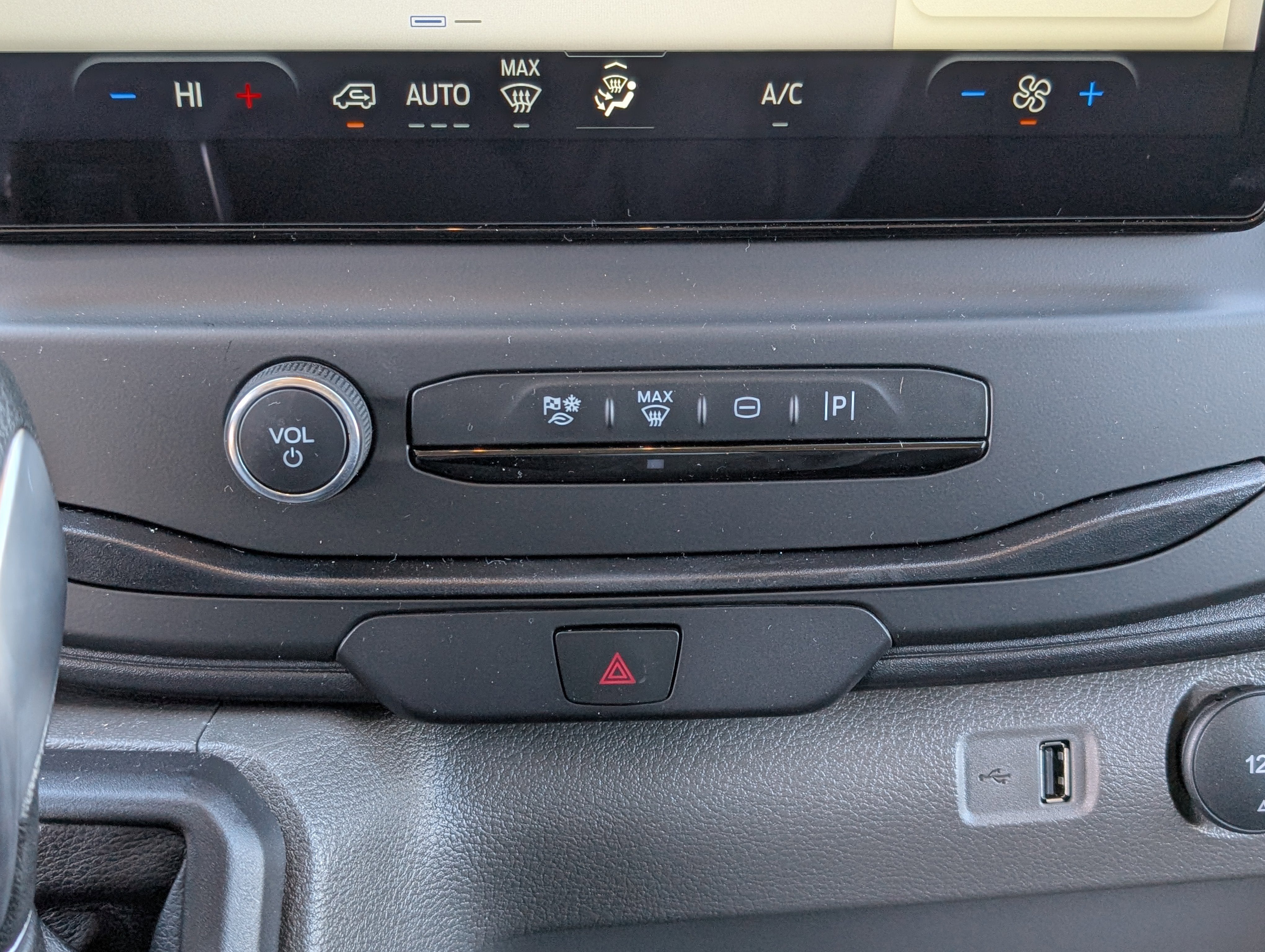 2026 Ford Transit Cargo Van Base