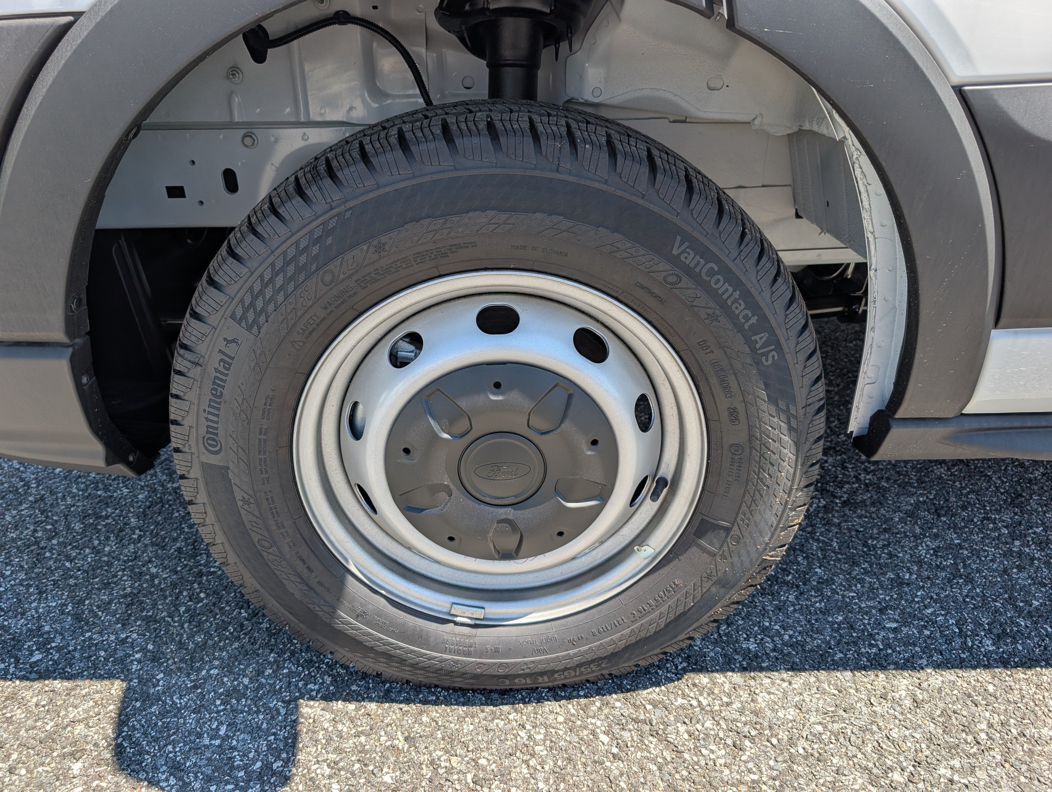2026 Ford Transit Cargo Van Base