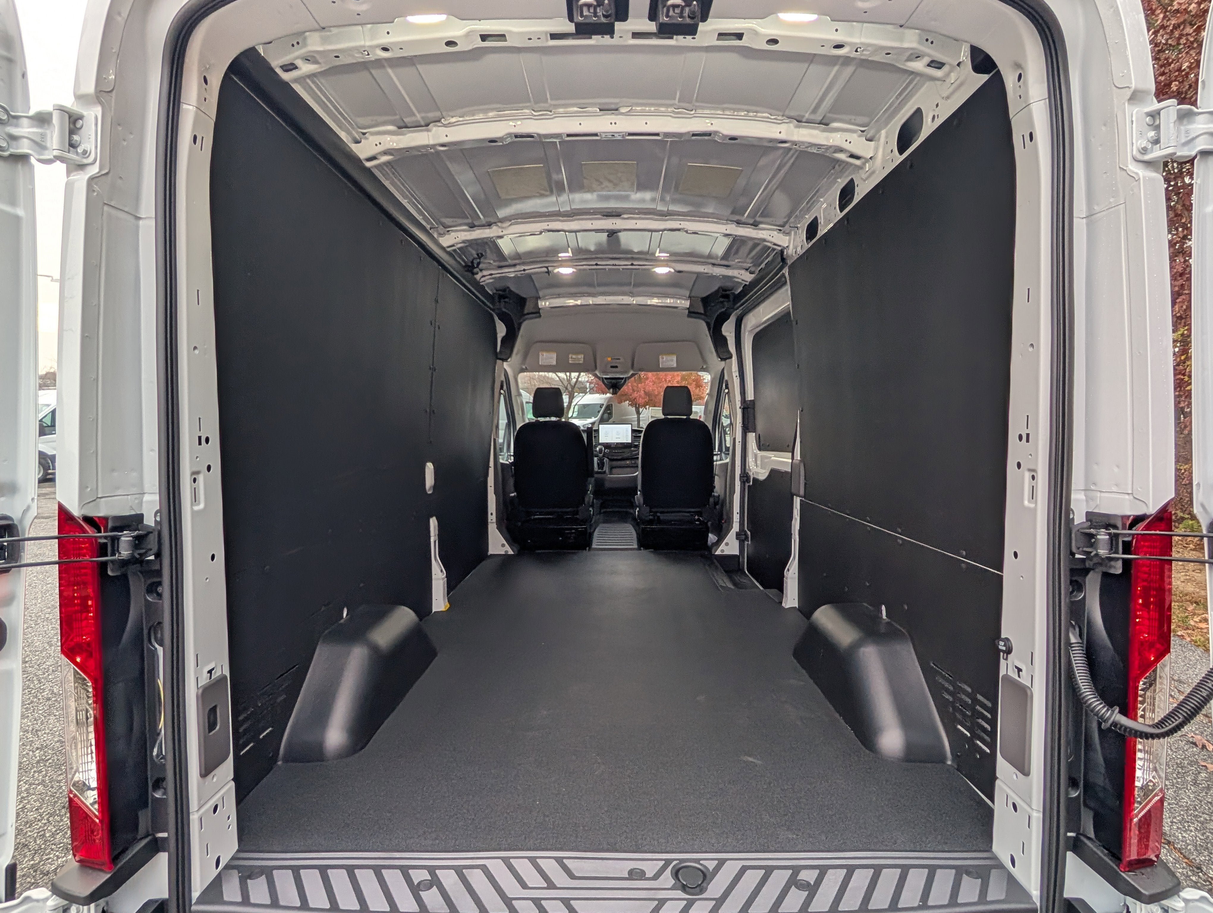 2026 Ford Transit Cargo Van Base