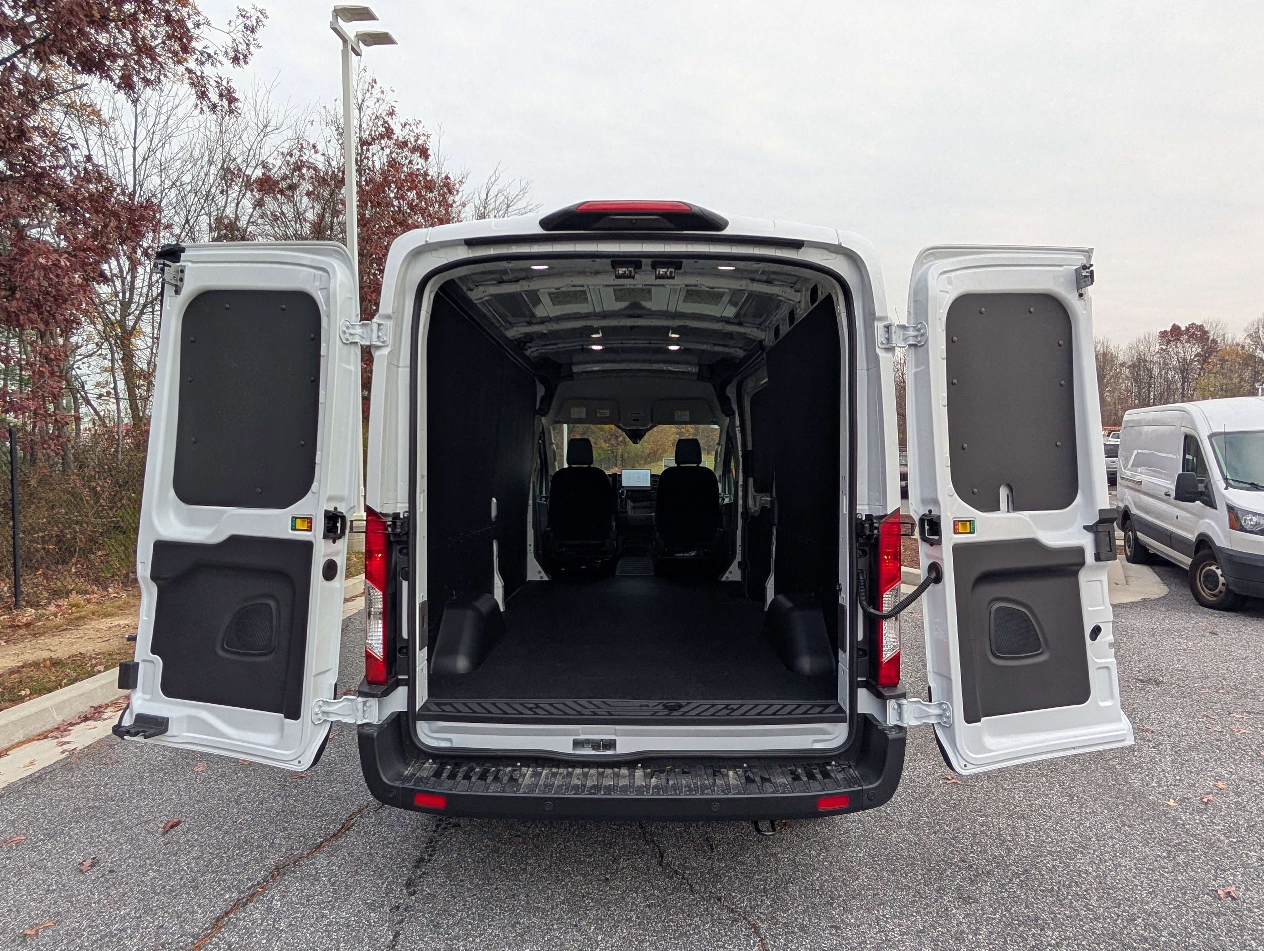 2026 Ford Transit Cargo Van Base