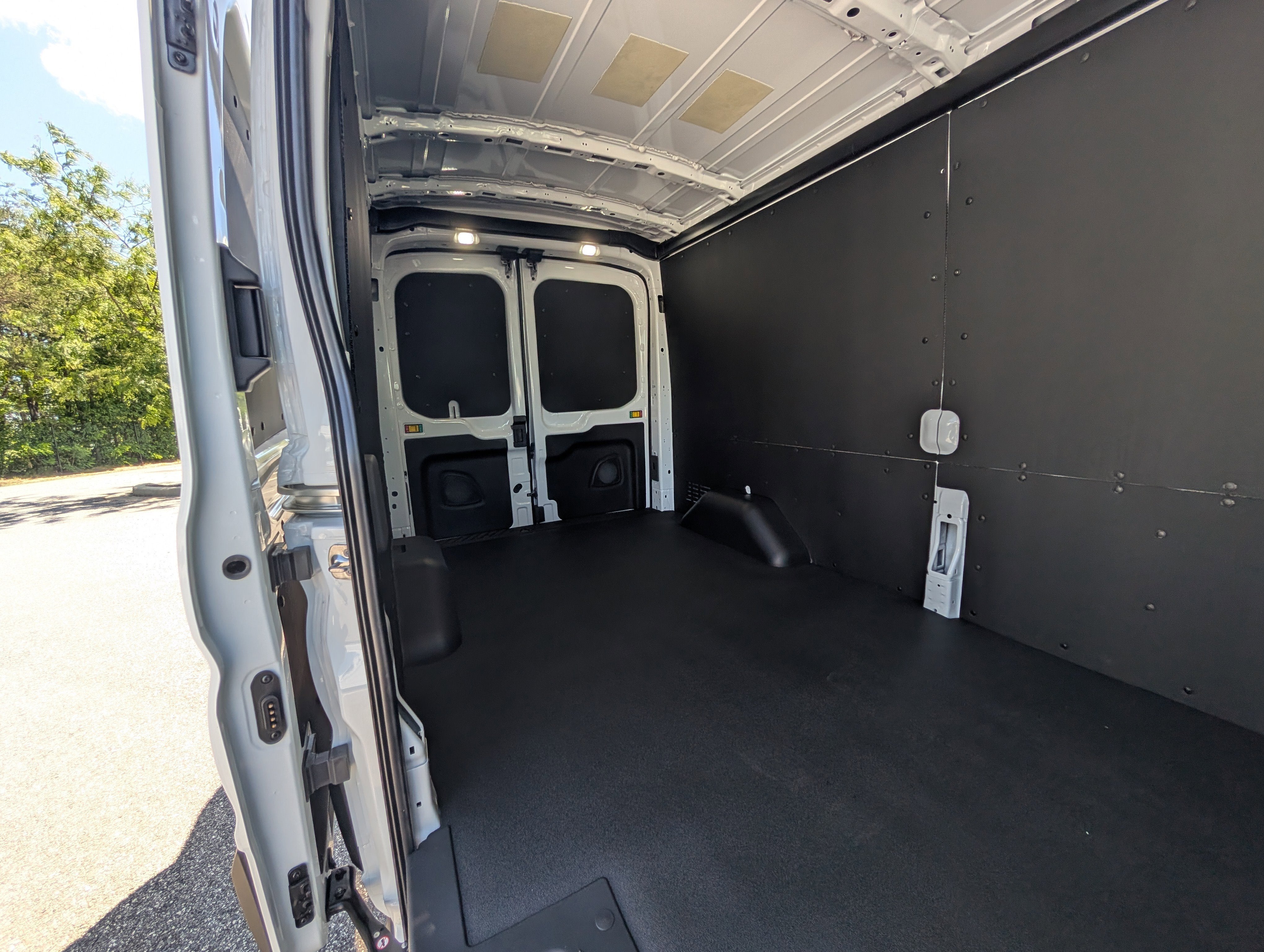 2026 Ford Transit Cargo Van Base