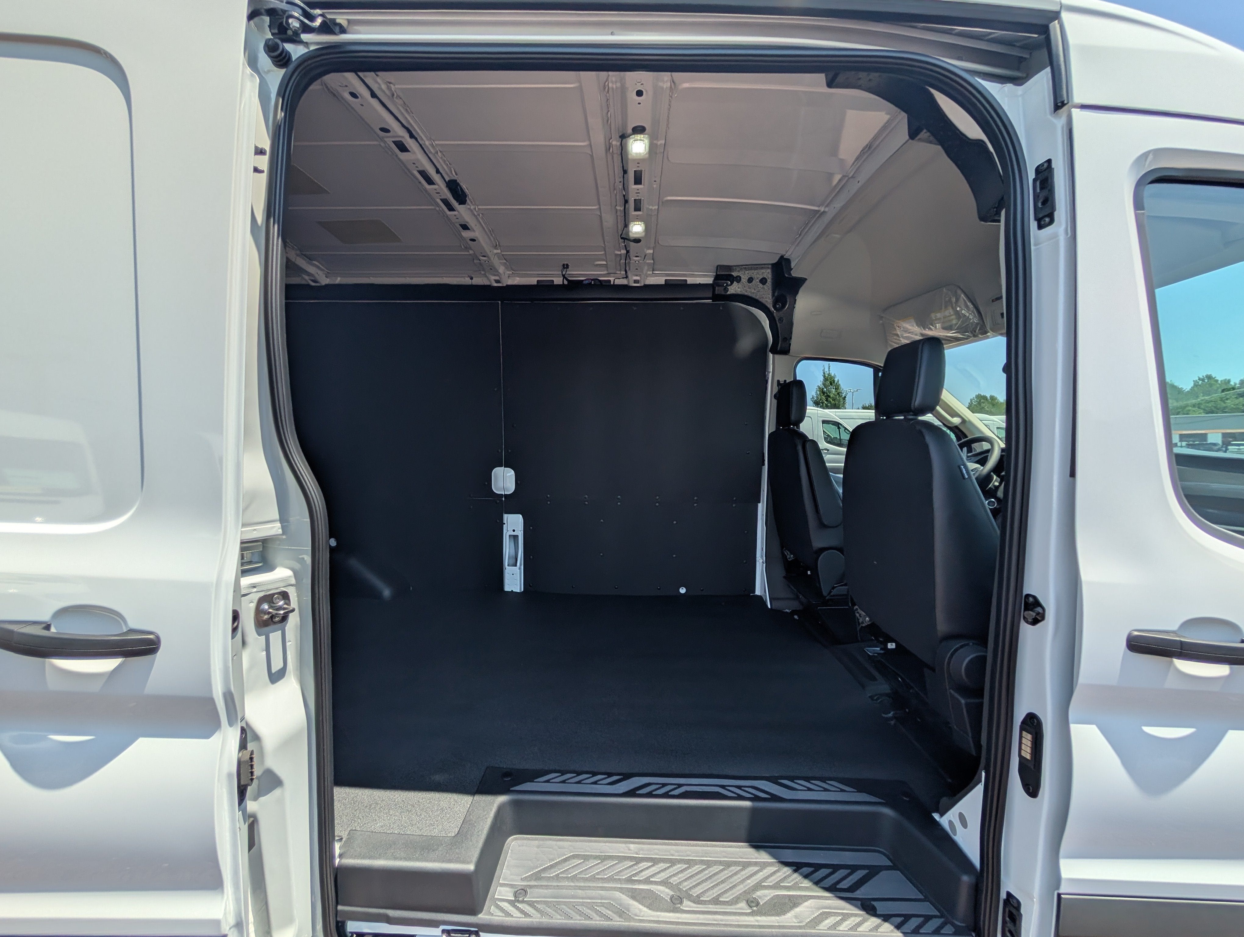 2026 Ford Transit Cargo Van Base